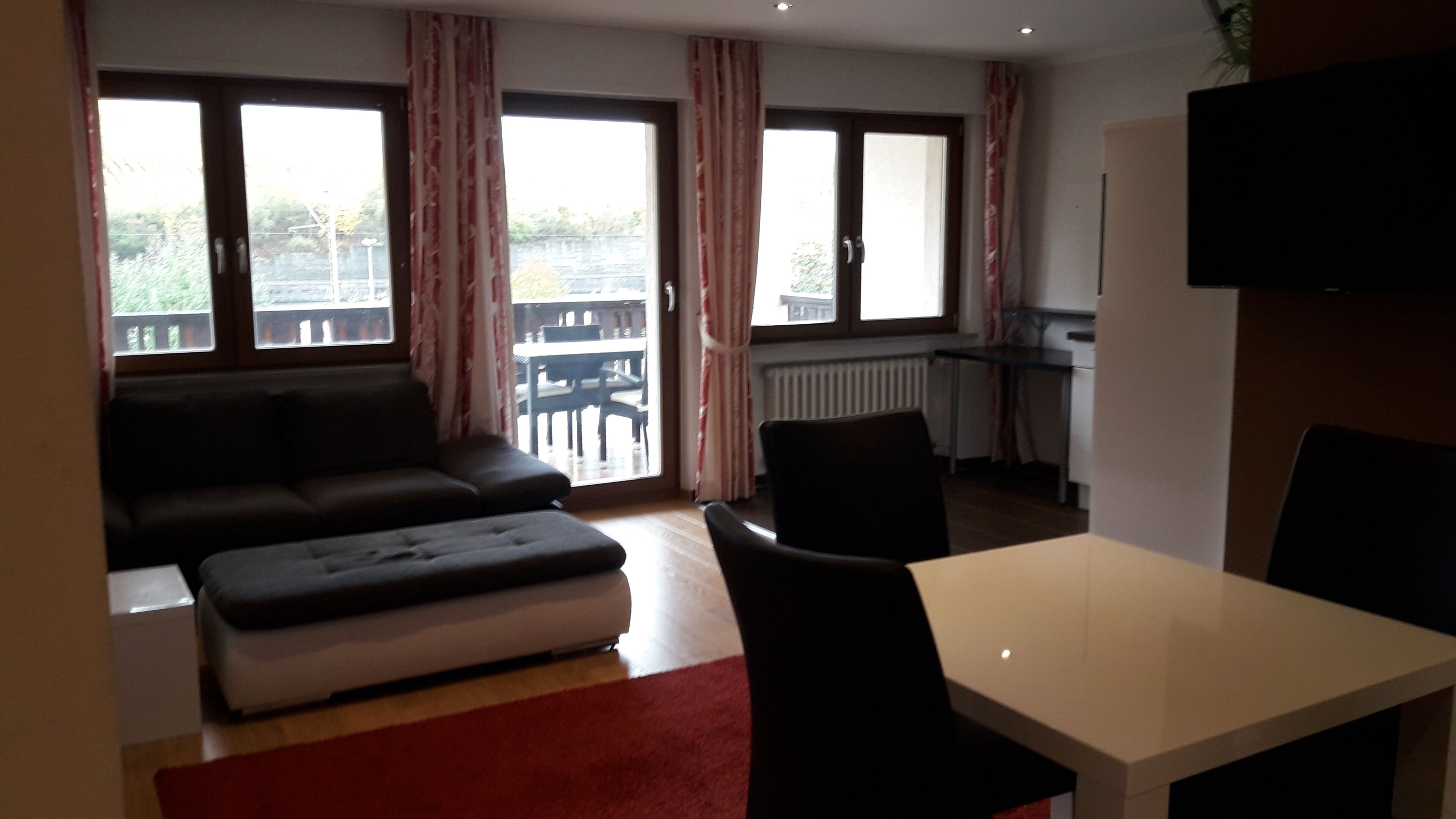 Modern 2-room apartment with fitted kitchen in the first row on the Moselle!