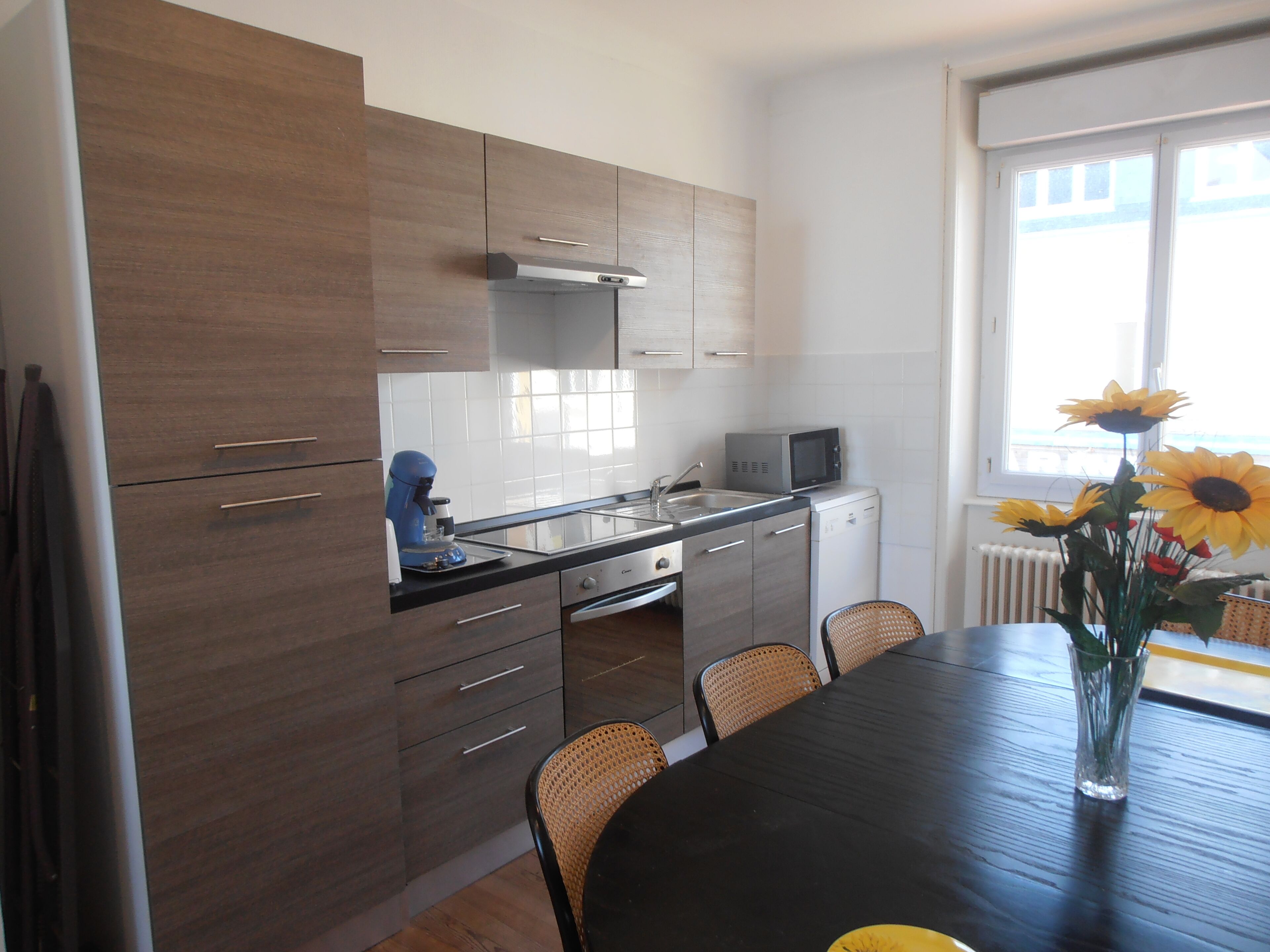 Apartment and its courtyard 6 to 12 people in Guilvinec