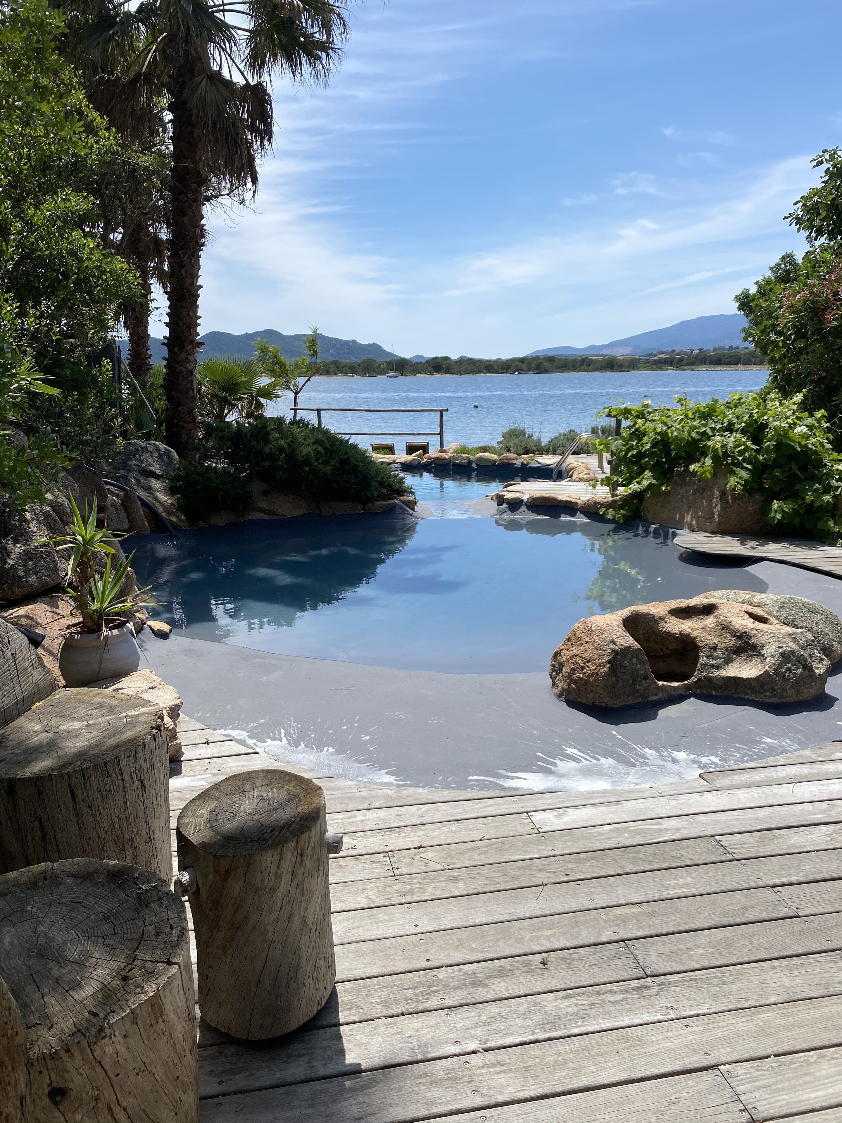 Beachfront, 4 people, pool, beach