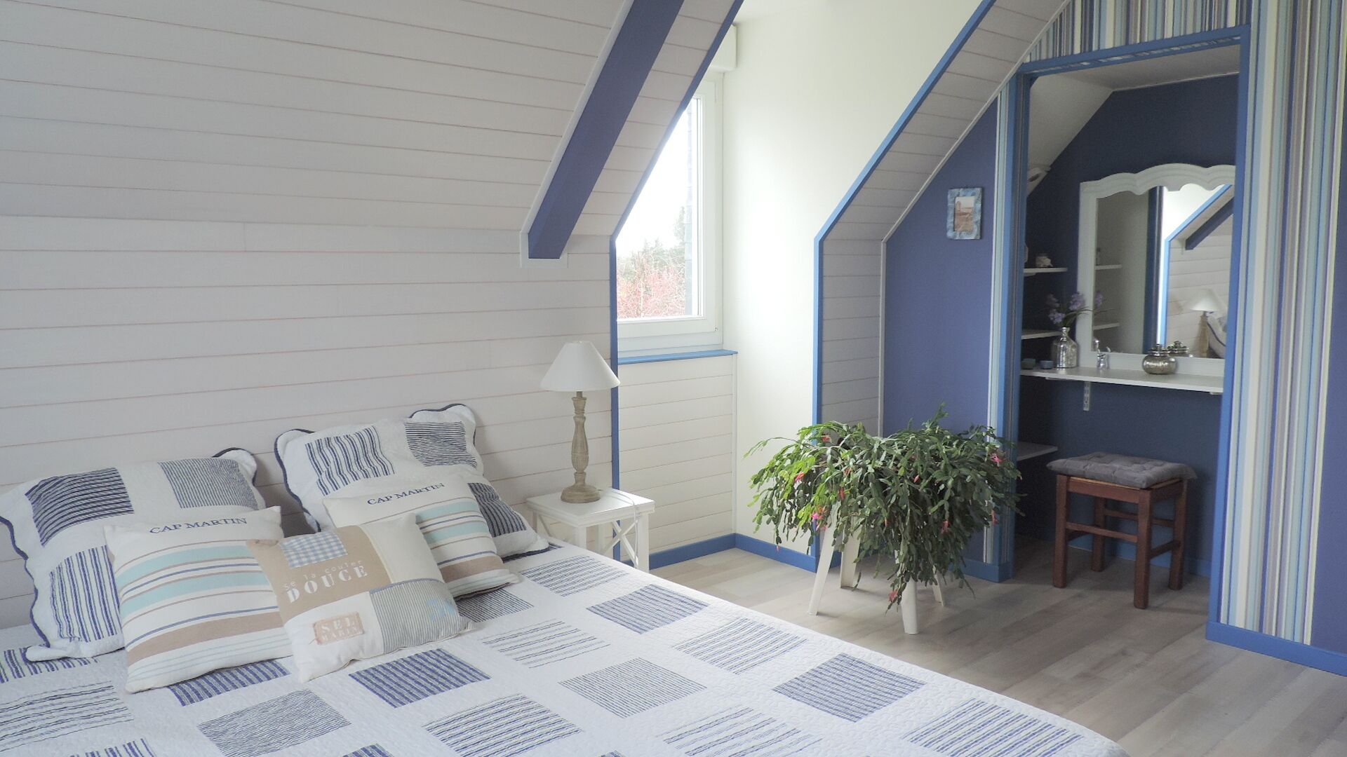 The Badious Bed and Breakfast "Chausey Room"