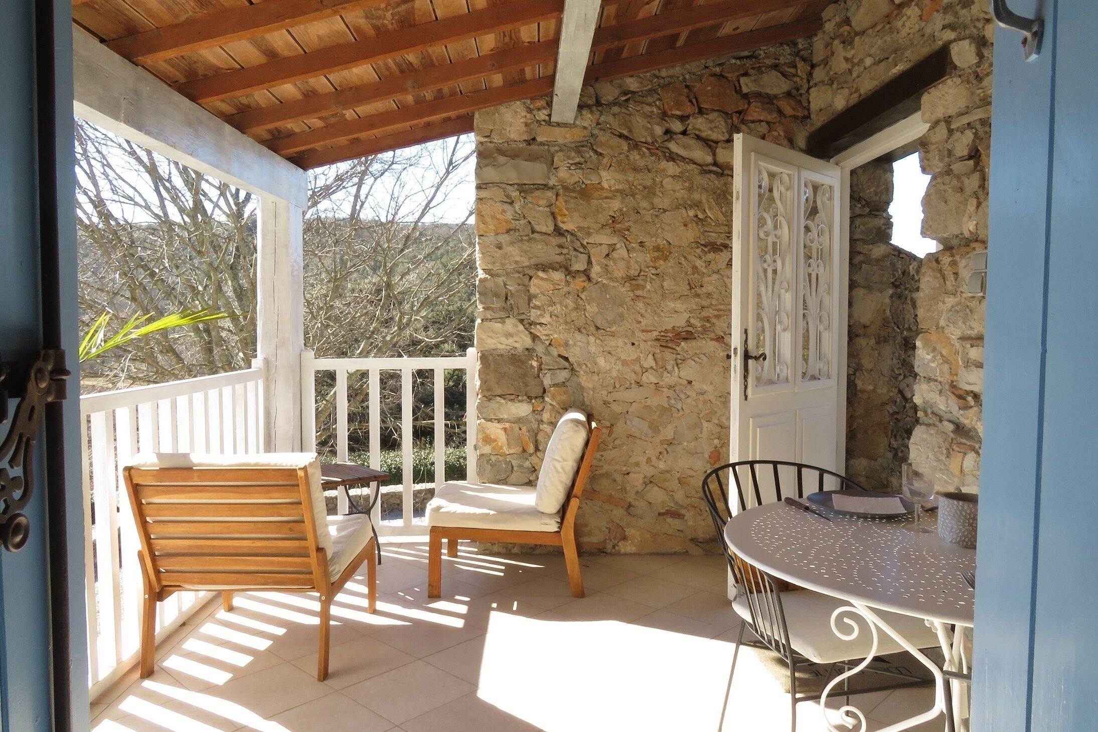 In a 17th century farmhouse with swimming pool, north of Montpellier, south of the Cévennes