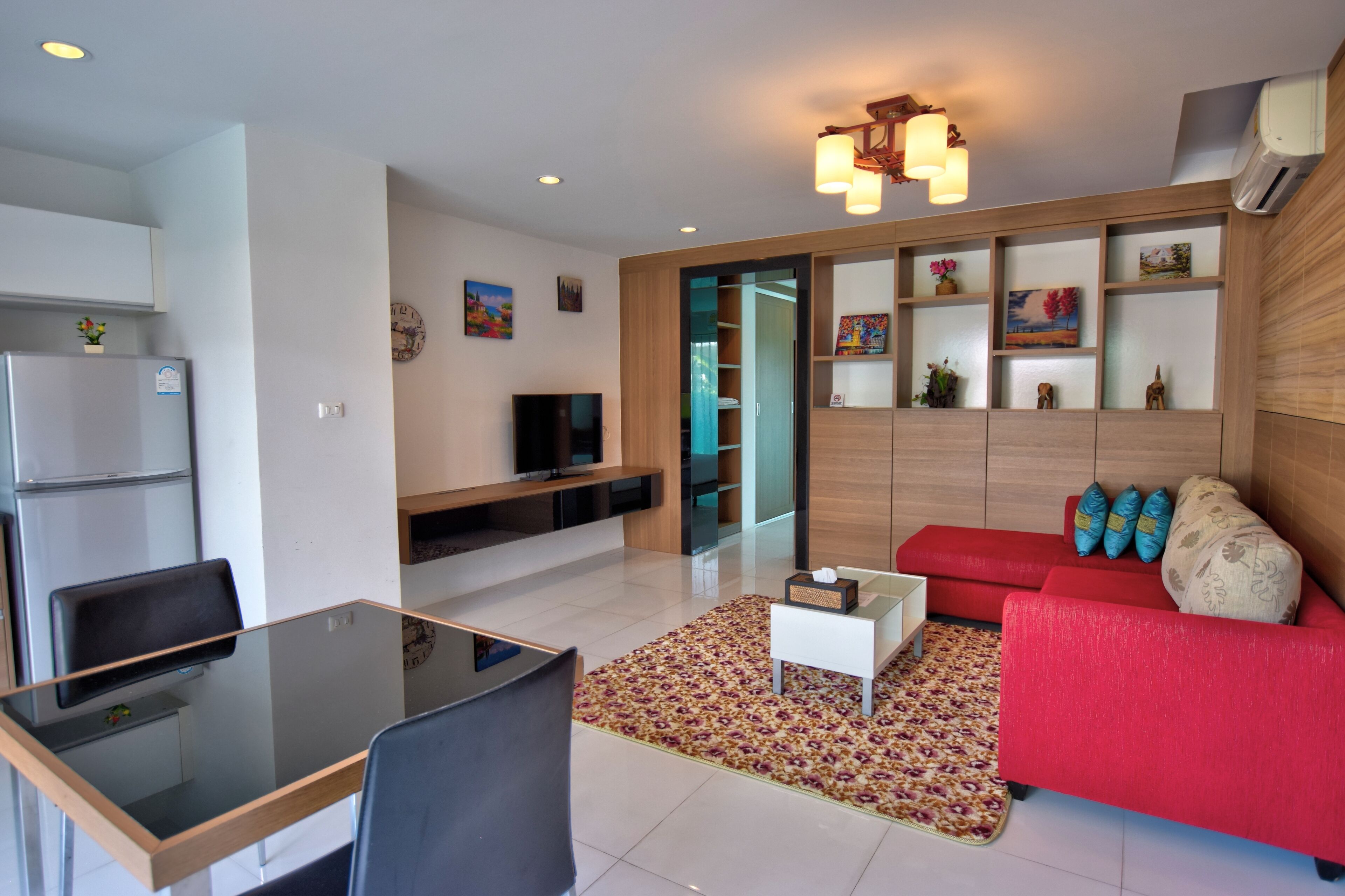 Superb apartment with direct pool access