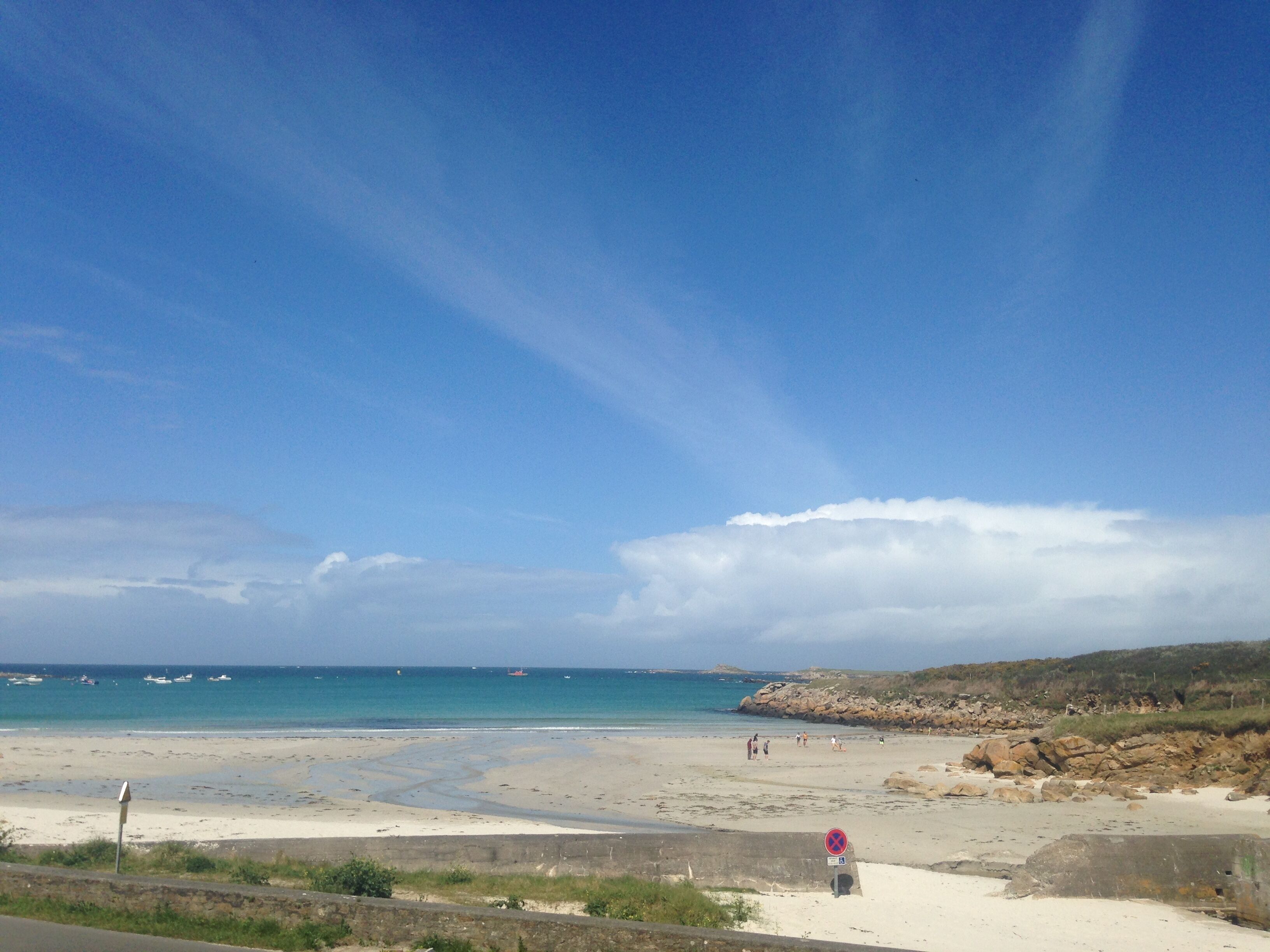 Quiet, 30 meters from a beautiful beach in Kersaint