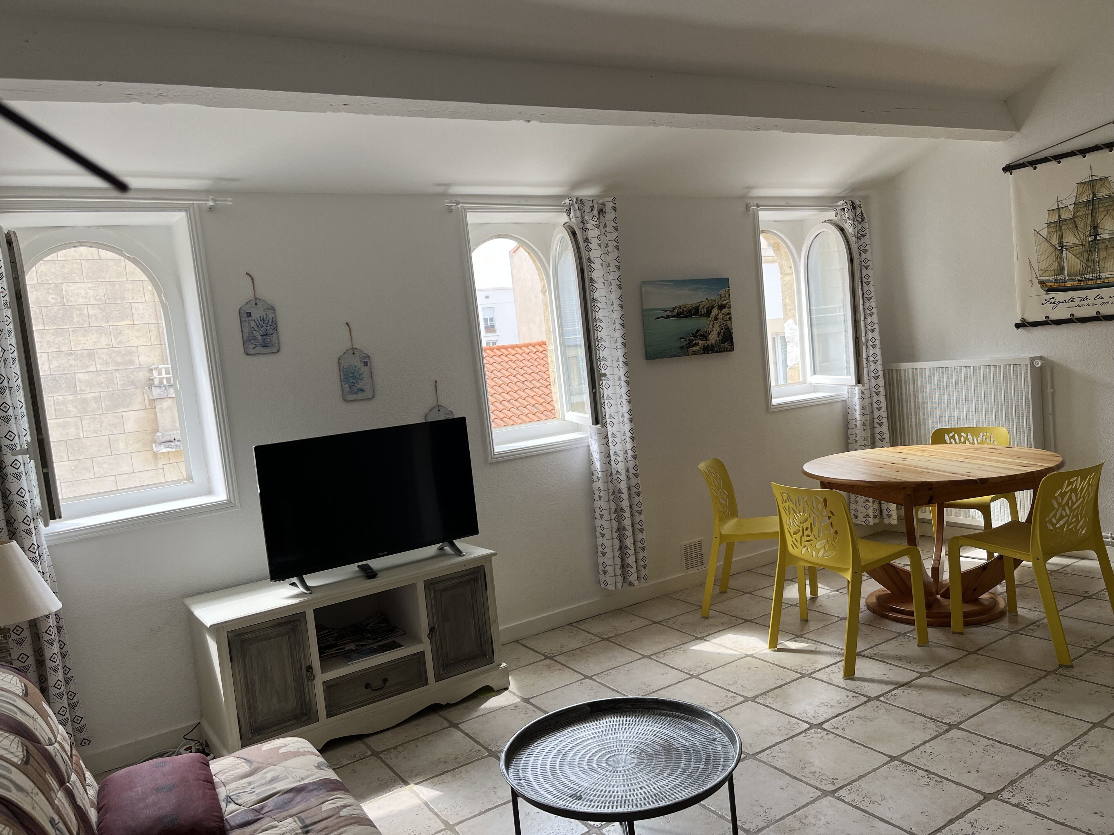 70m2 APARTMENT 30 M BEACH PONTAILLAC 2 EE AND LAST FLOOR OF VILLA CARACTER