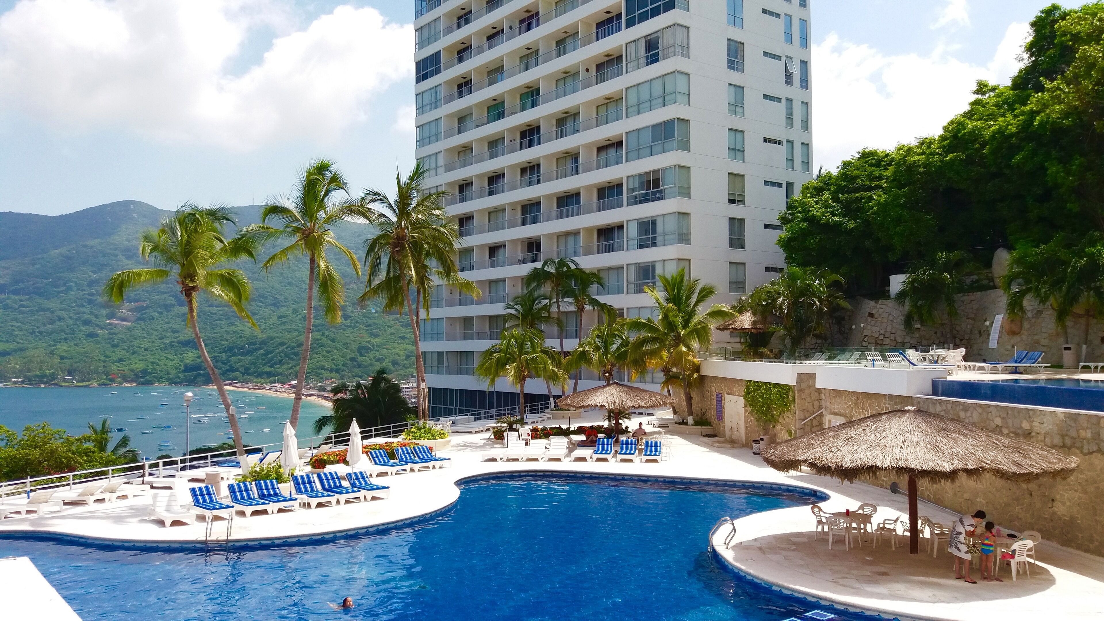 Condominio Torreblanca Cabo Marquez