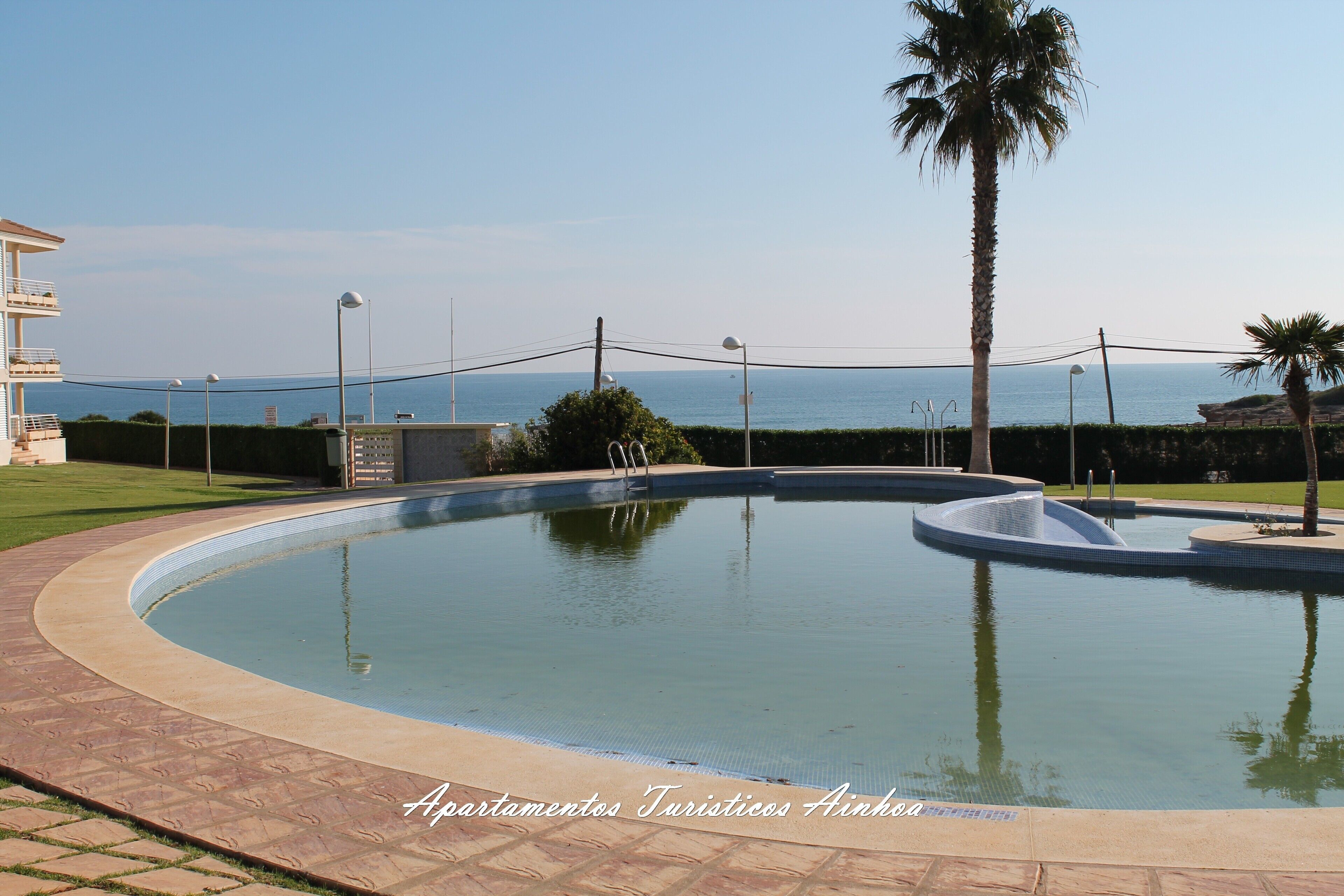 FIRST LINE DUPLEX WITH PRIVATE SOLARIUM WIFI POOL PARKING GARDEN