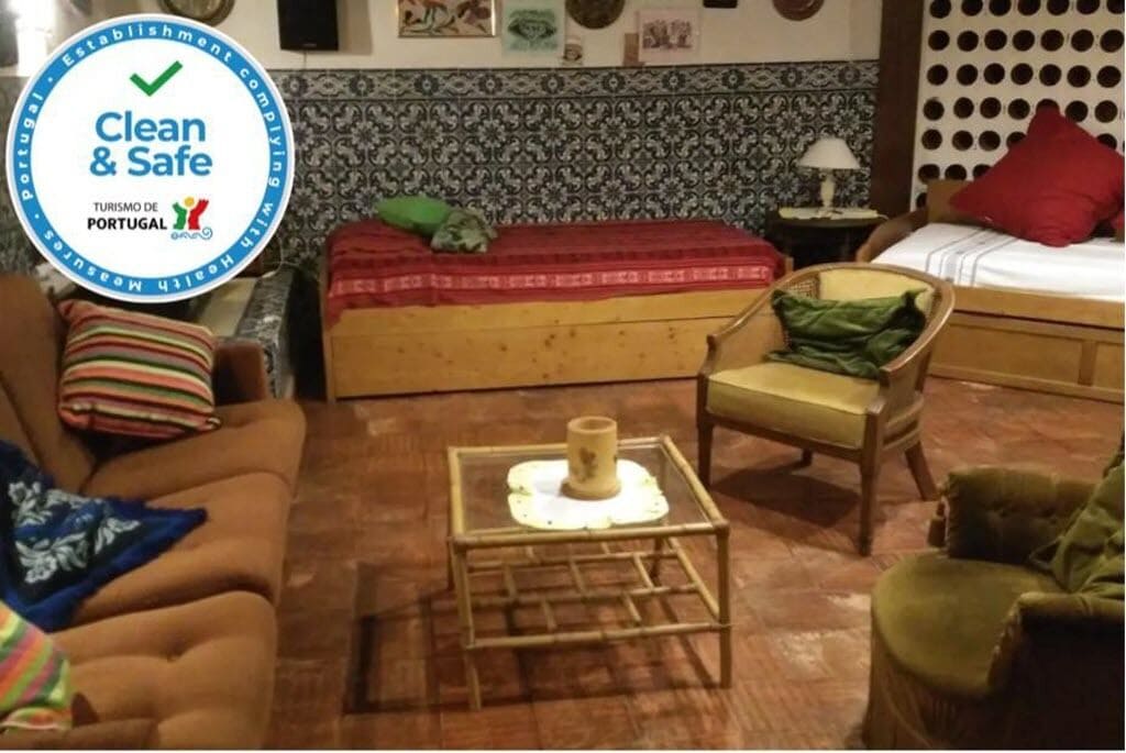 SILVIA HOUSE / OLD BOTTLE