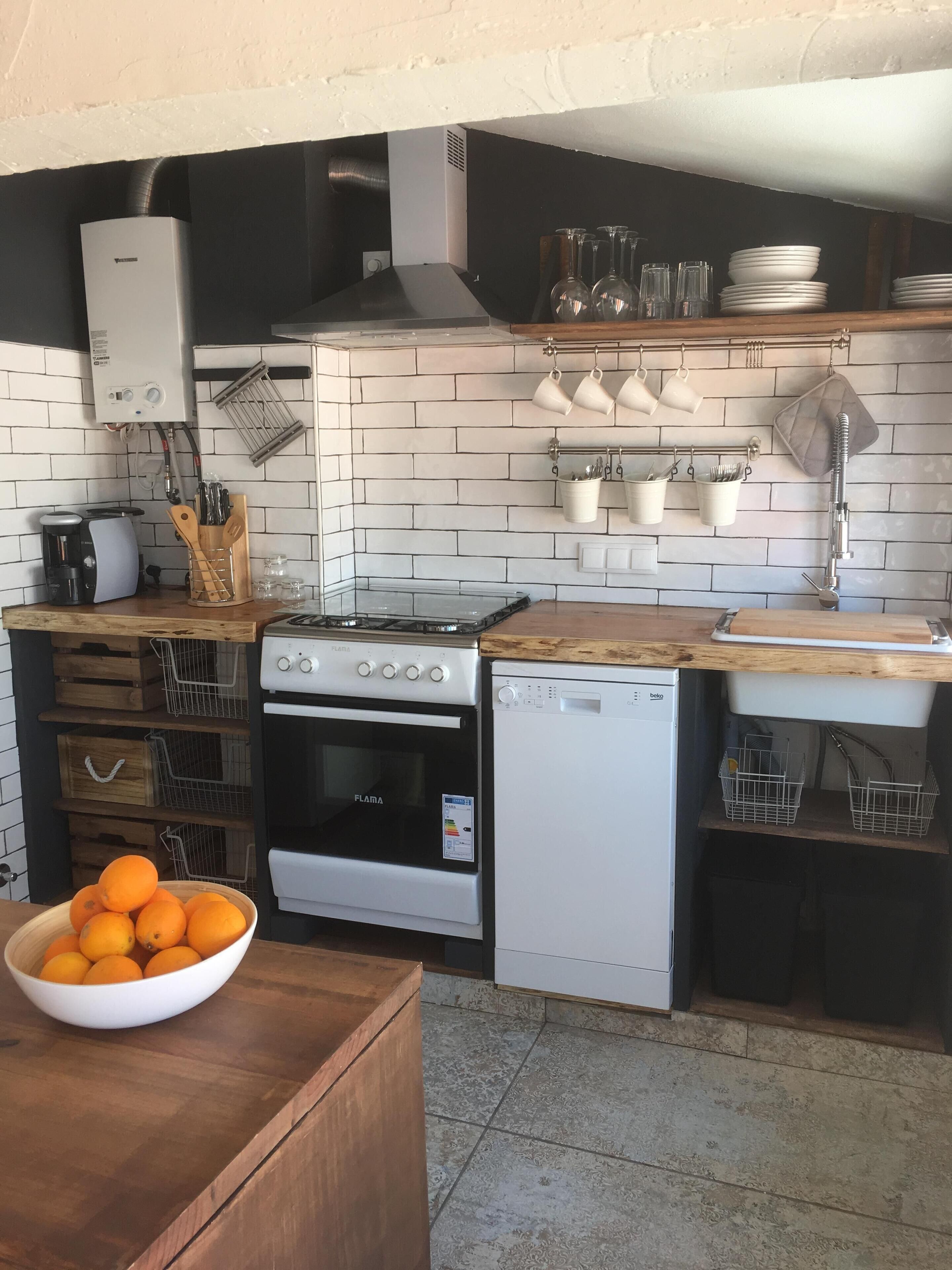 Casa Lilia - 2 bedroom apartment  in quiet street in picturesque rural Monchique