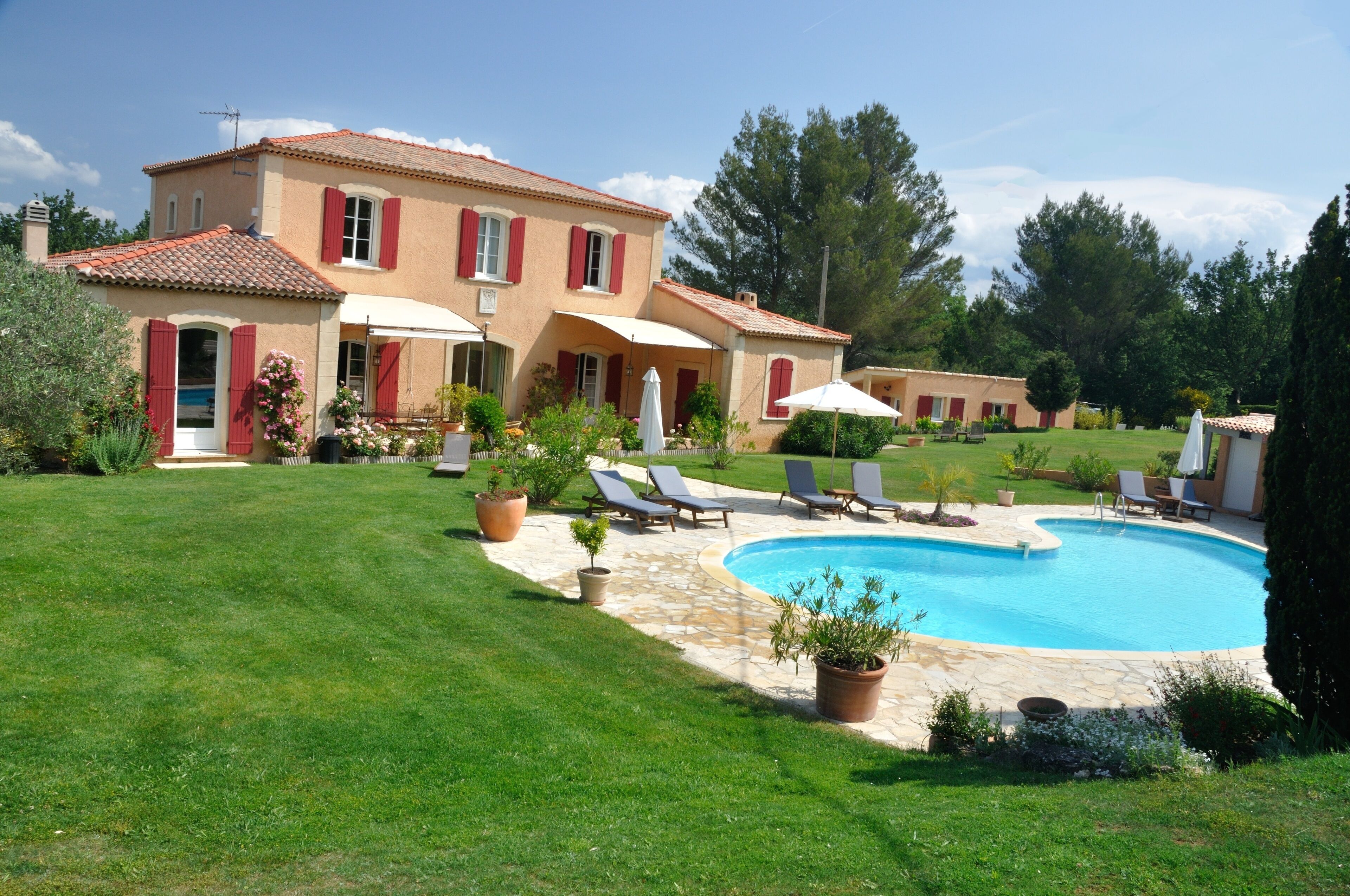 Bed and breakfast of charm for 2 people in Provencal country house