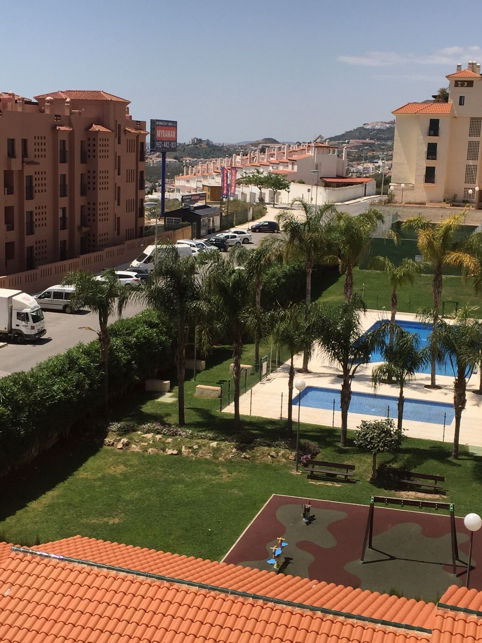 Big pretty apartment in great location.