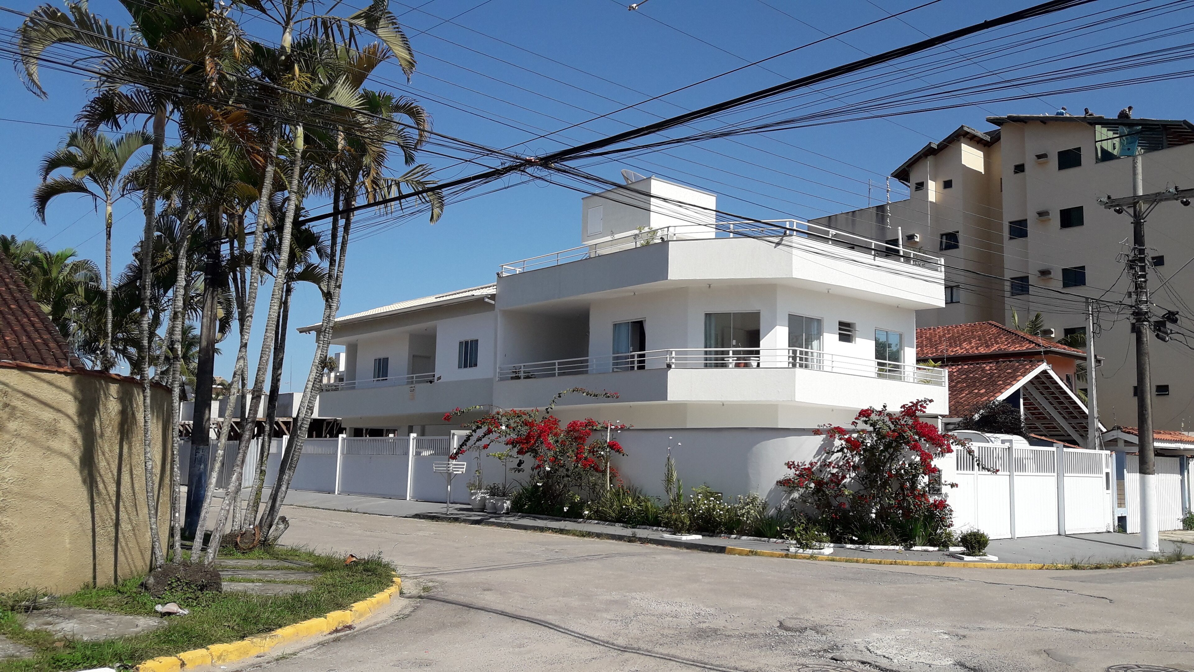 Meet Ubatuba AP-4. Come stay with us, comfort and cosiness