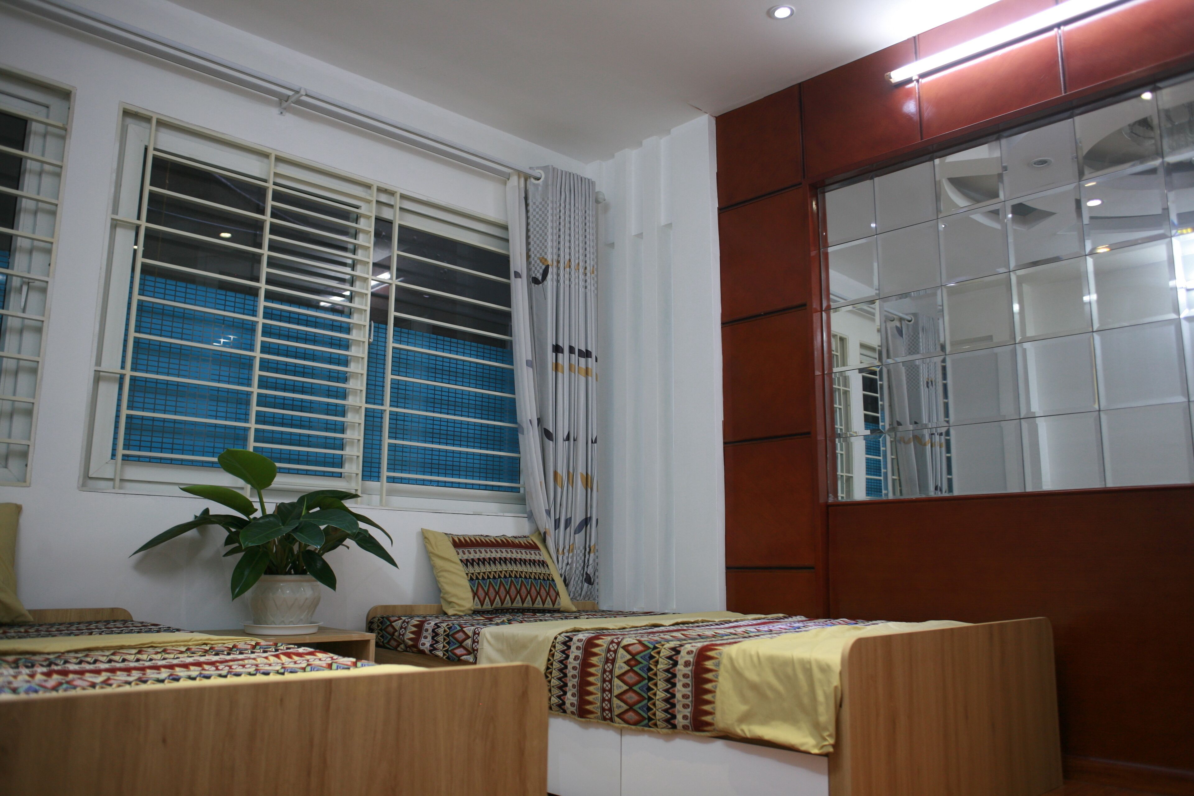 Hanoi hearted Family Suite with full kitchen & garden - Home Beyond House II