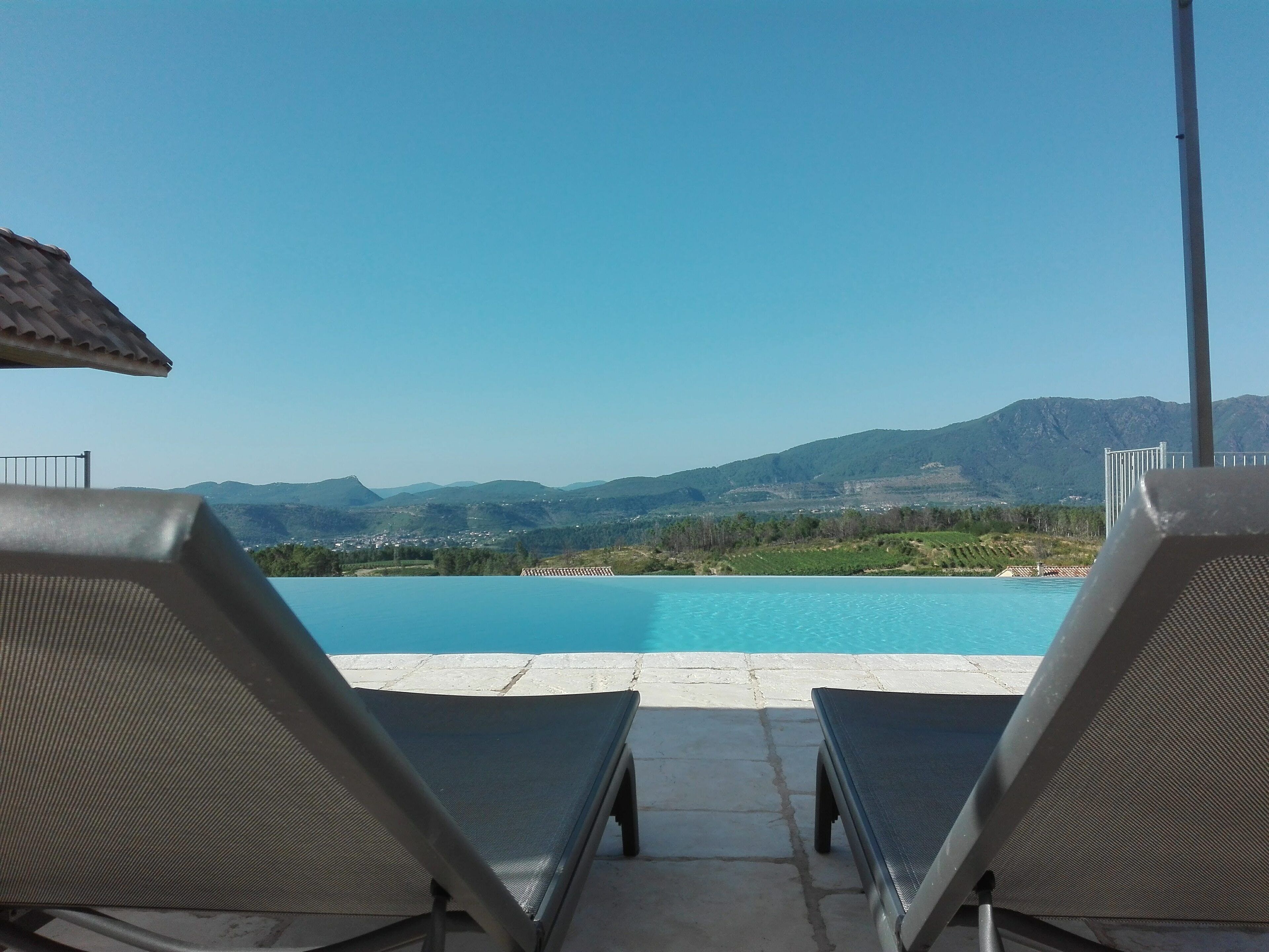 Le Mas de Vignal, gîte for 2 people, infinity pool