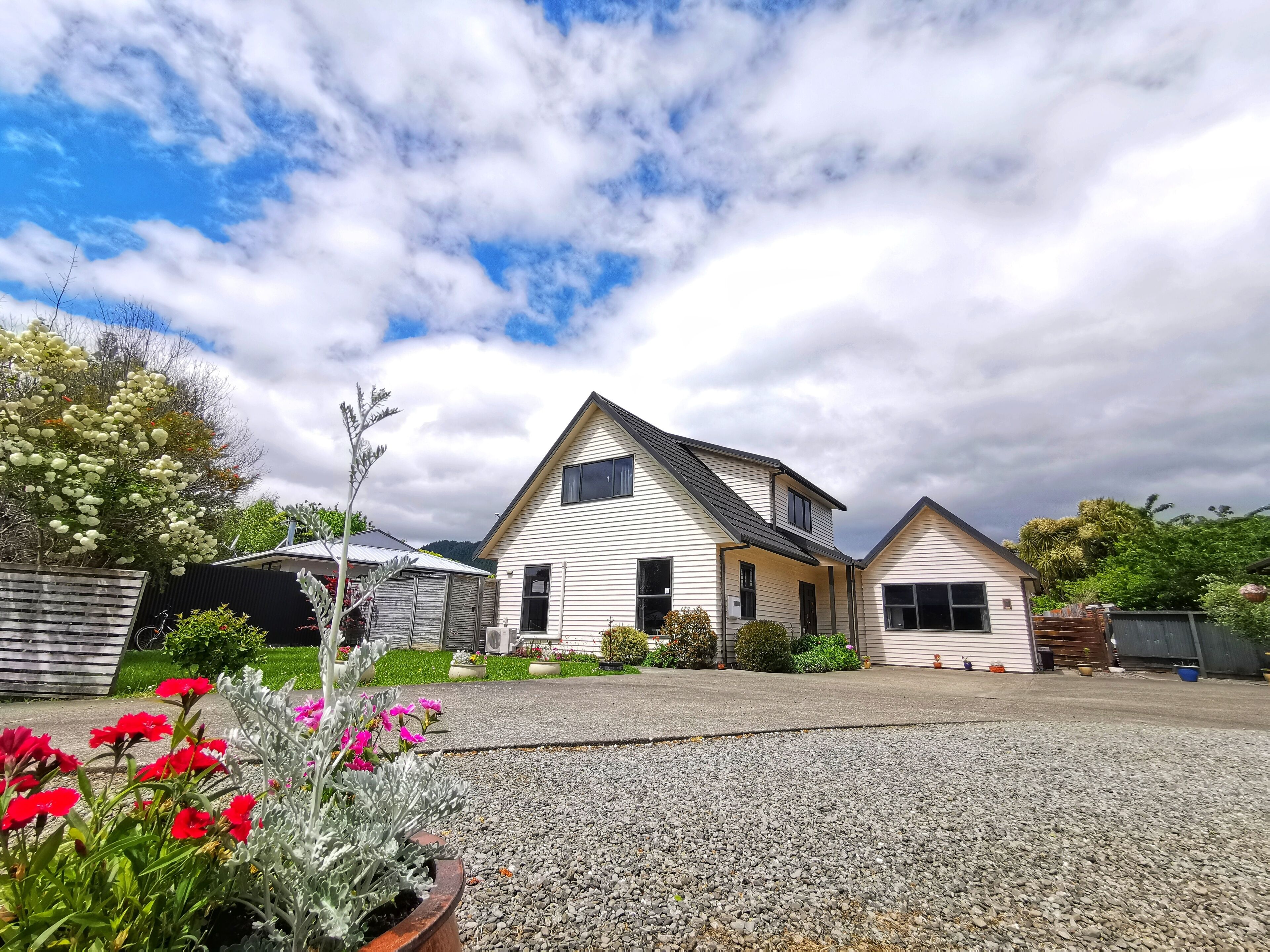 Atarau Grove Holiday Home