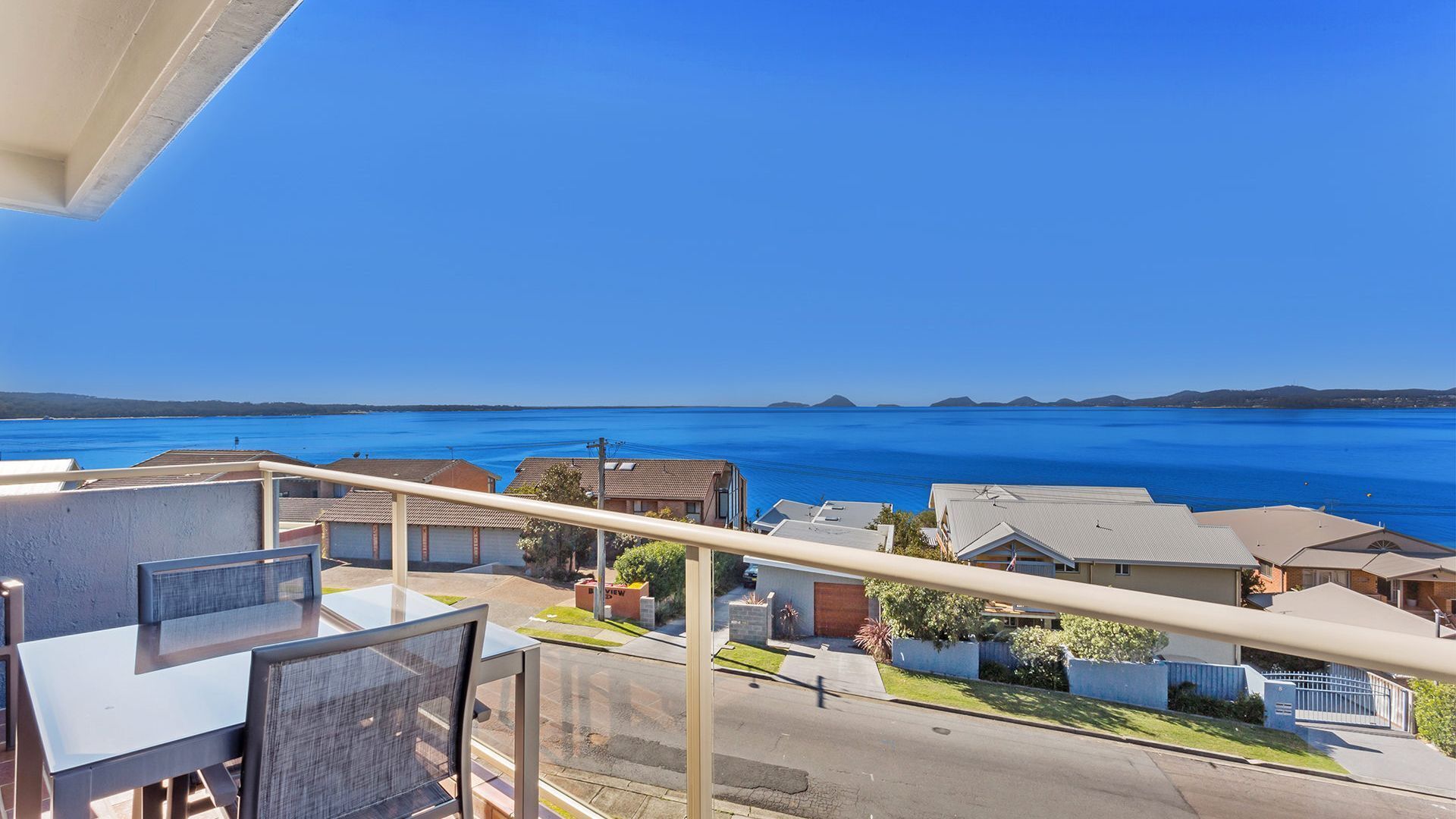Unbeatable views of the bay!