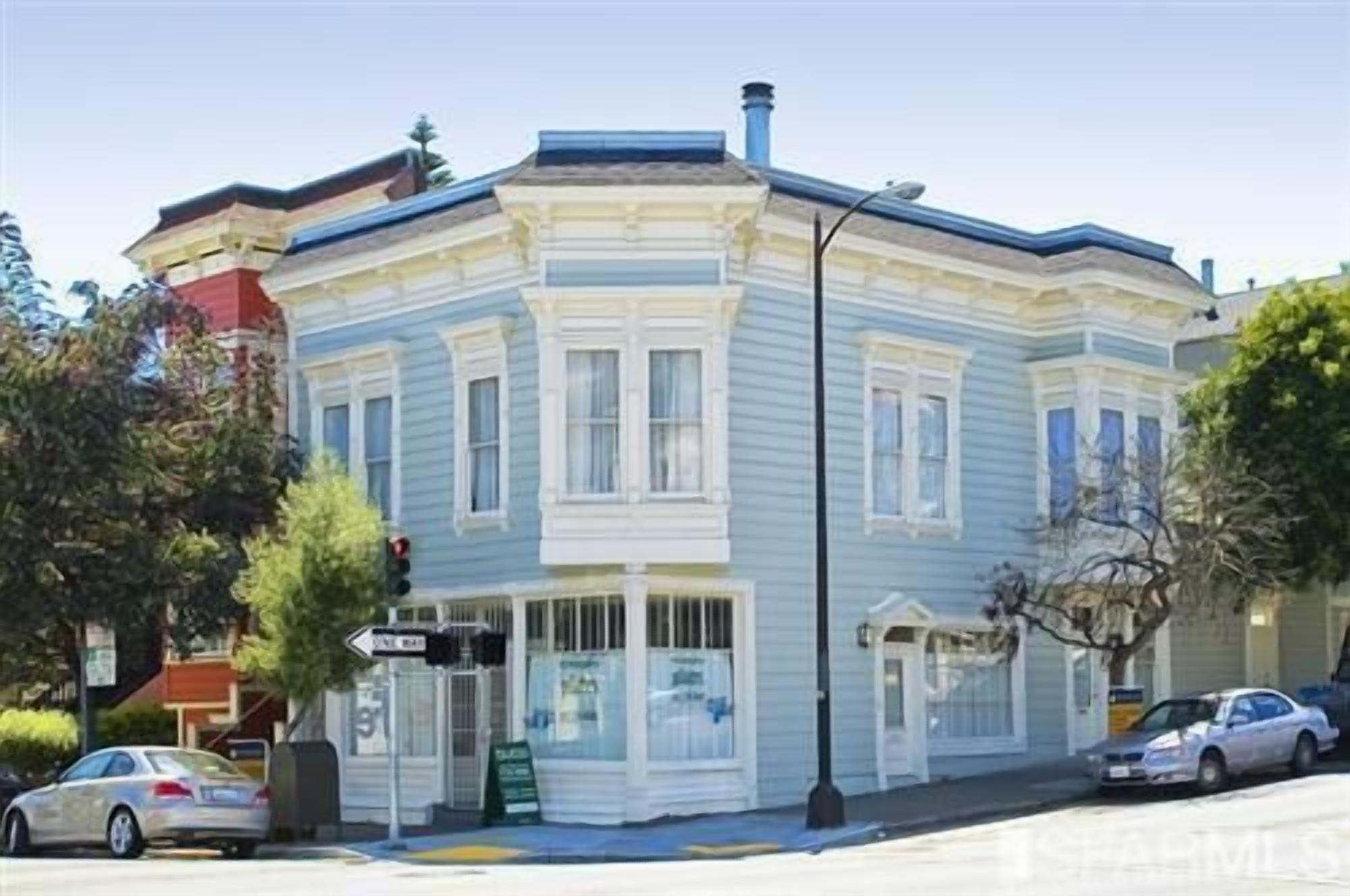 Close to Golden Gate Park, GG Bridge, walk to Fillmore, UCSF, and Kaiser