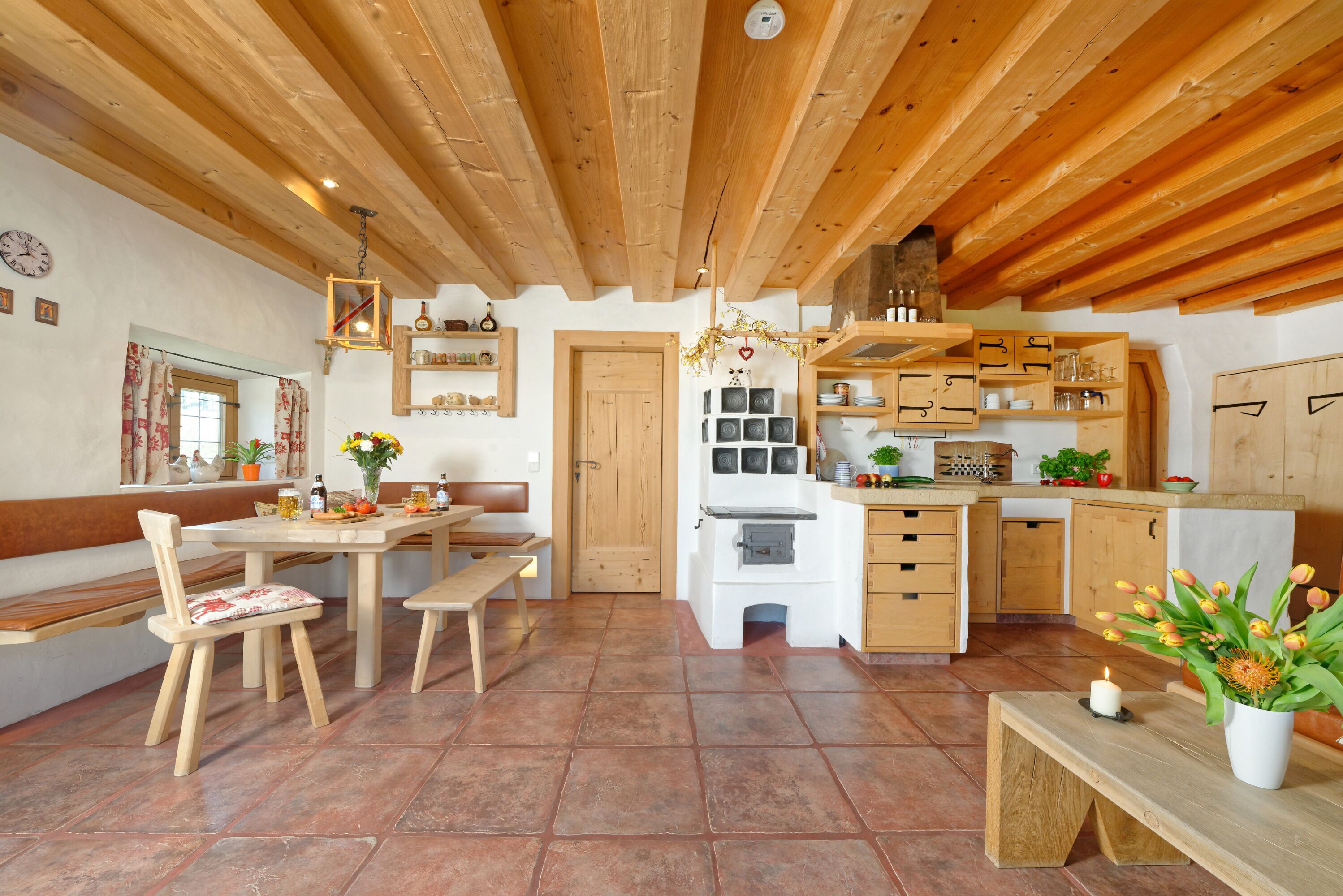 Apartment with a lovely farmhouse parlor