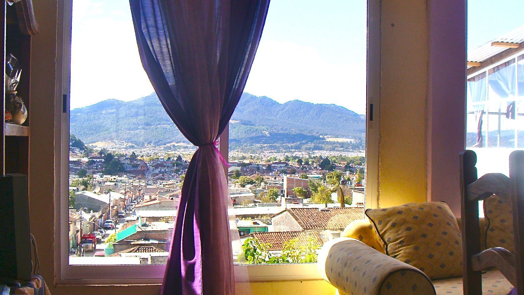Amazing 3 Bedroom Apartment Fireplace & Best View