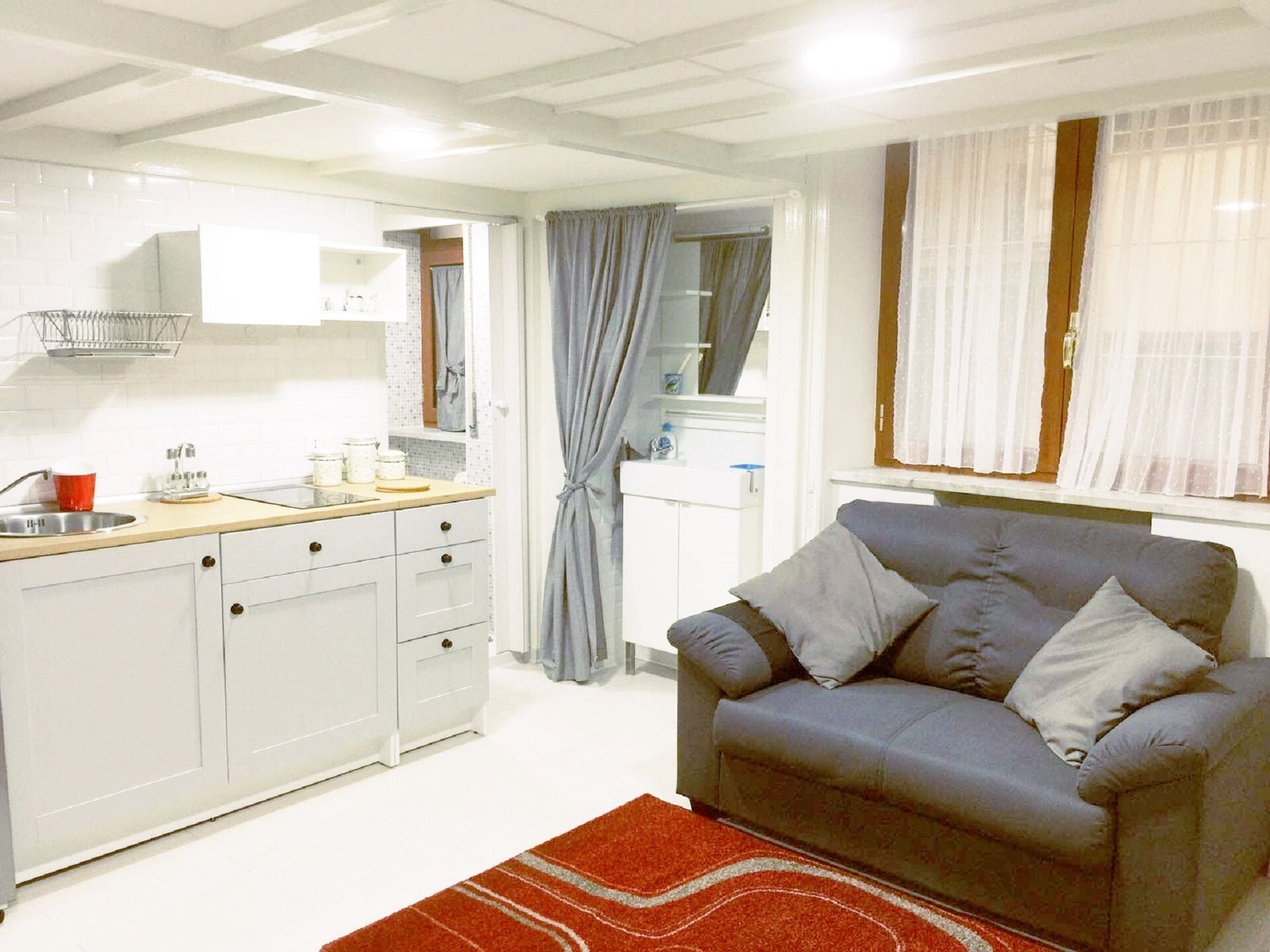 Cute Parmenide - Bilevel Studio Apt near the beach