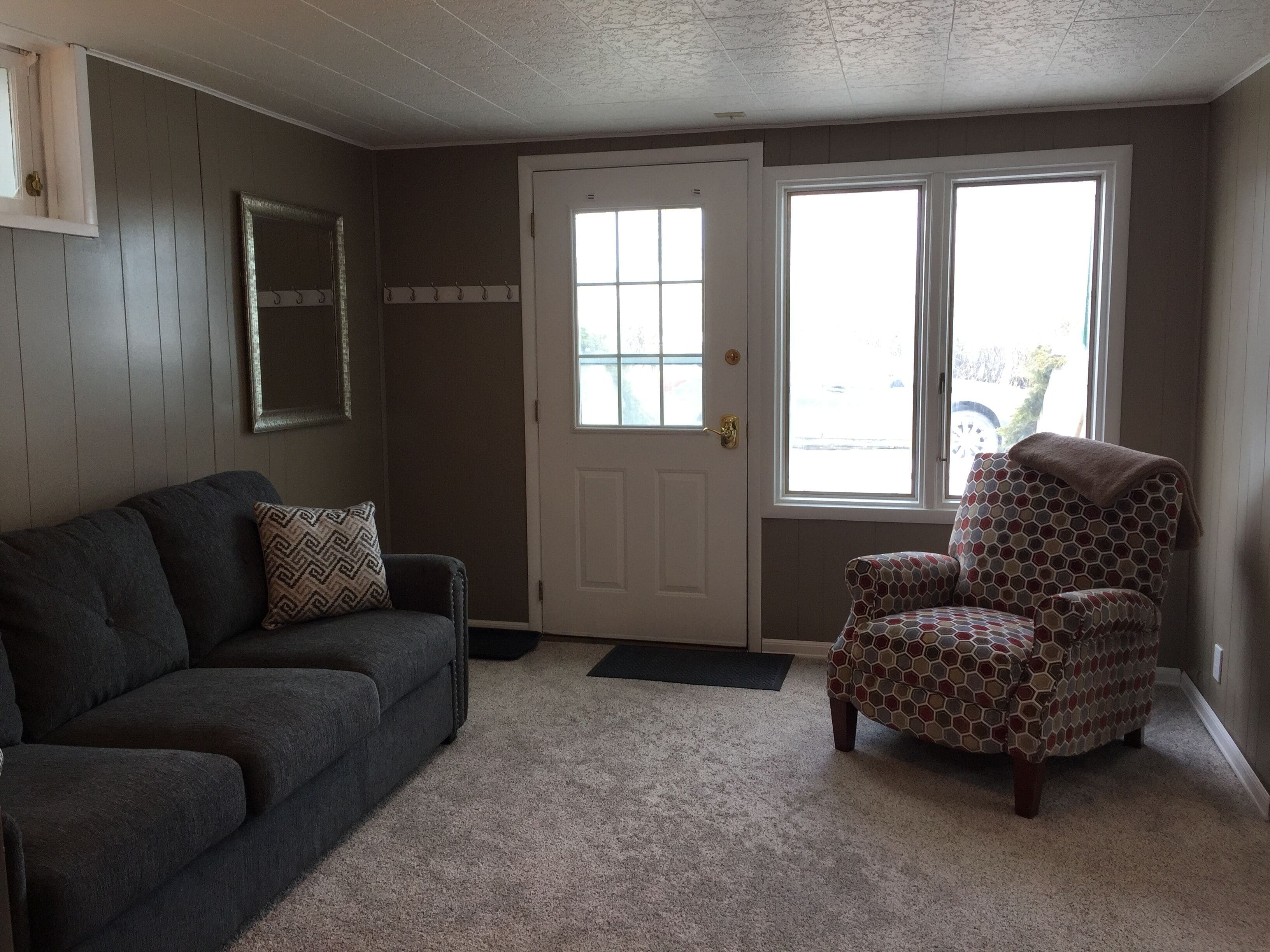 Hillsdale Hideaway - Centrally Located