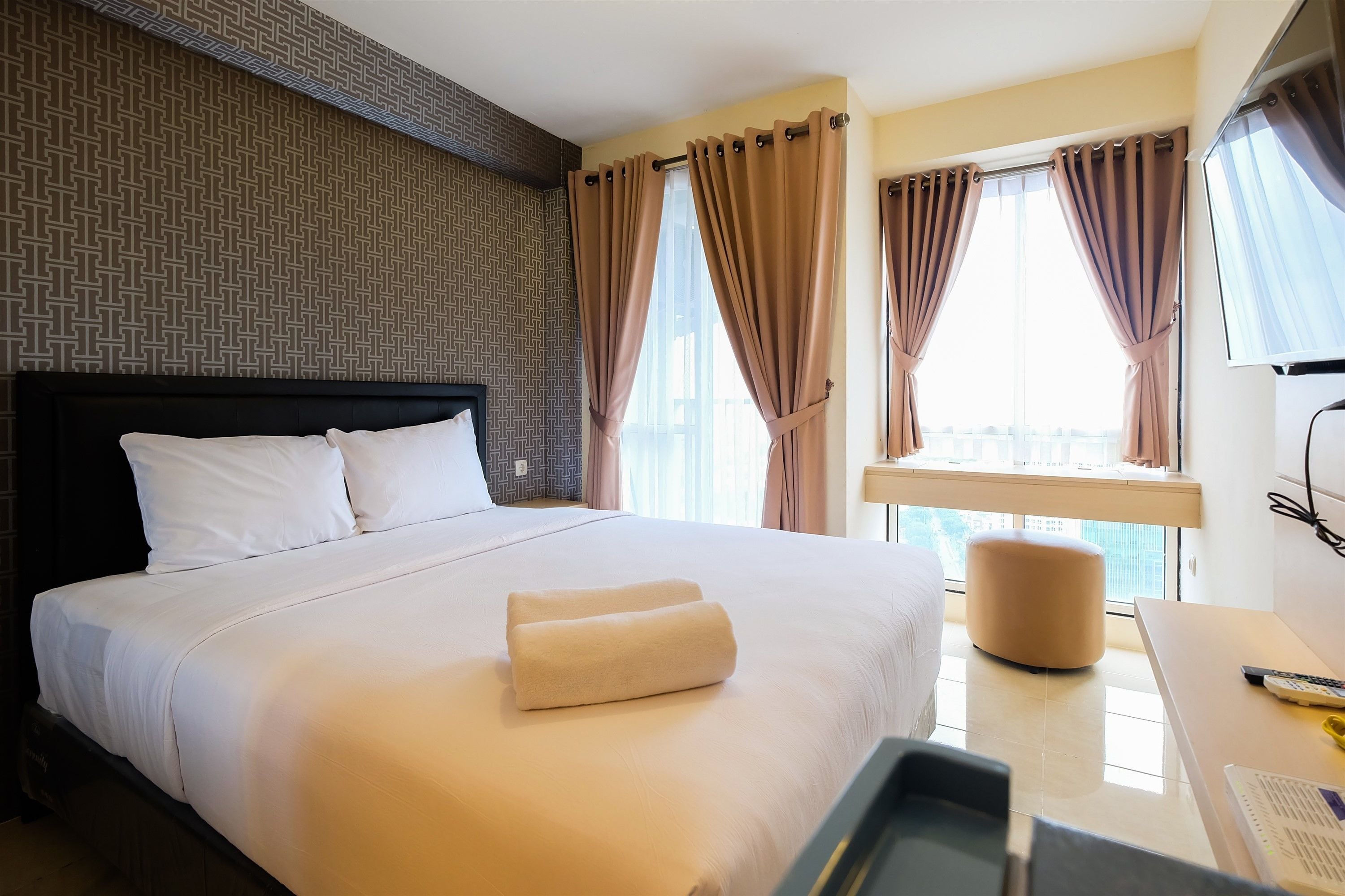Best View Studio Apartment Tifolia near Kelapa Gading