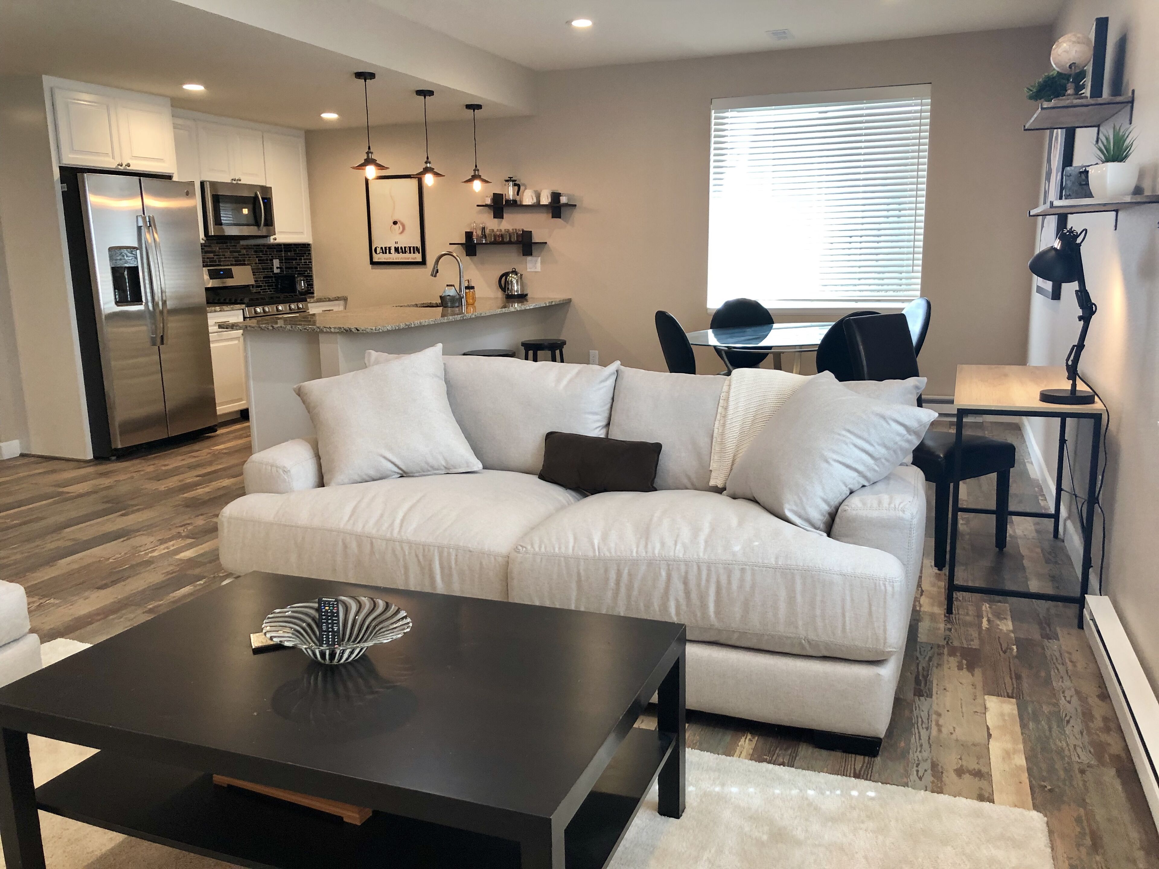 Home away from Home. Spacious  and quiet basement apartment sanctuary.
