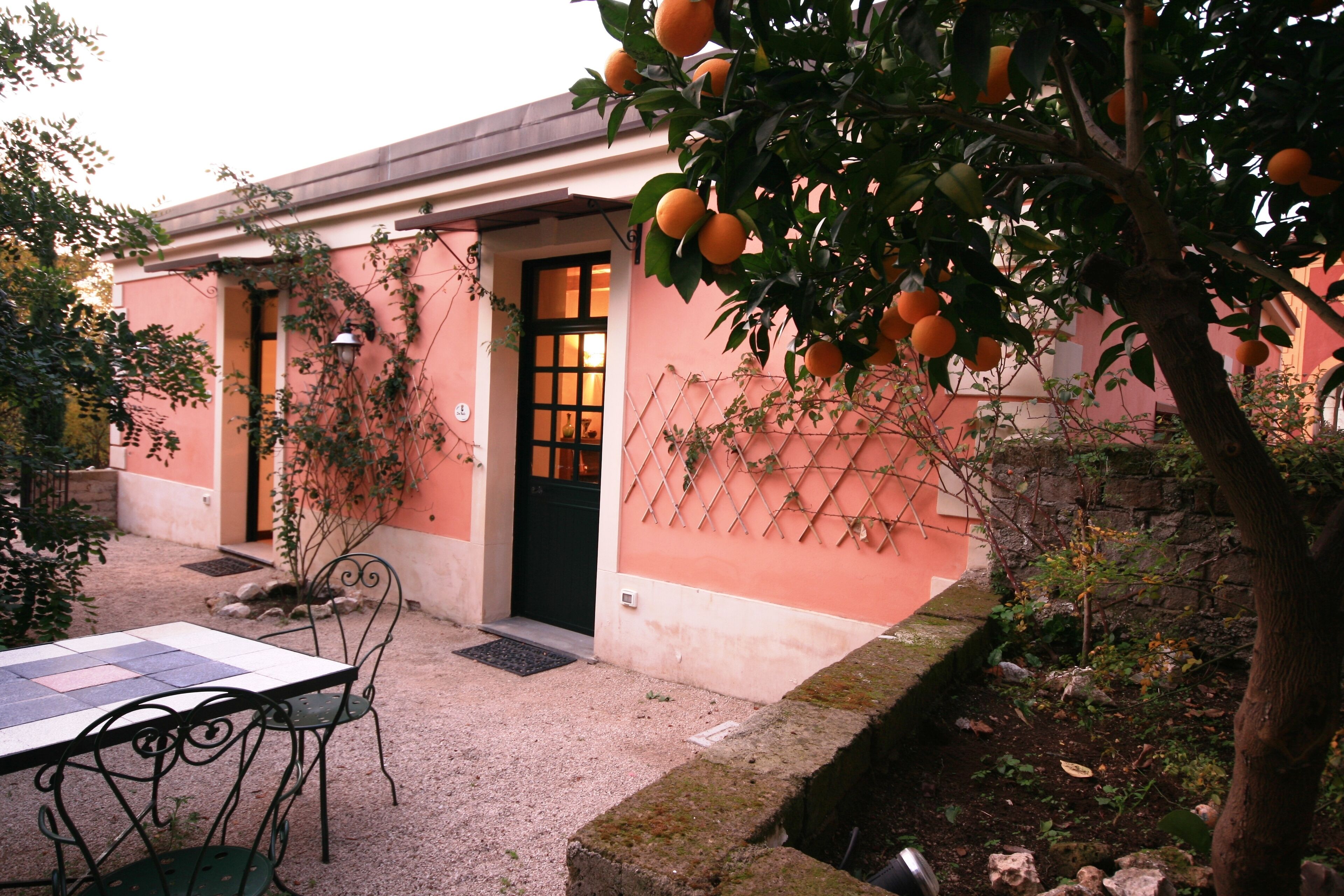 Don Fabrizio: independent suite 2-4 people, near Naples Caserta Pompeii