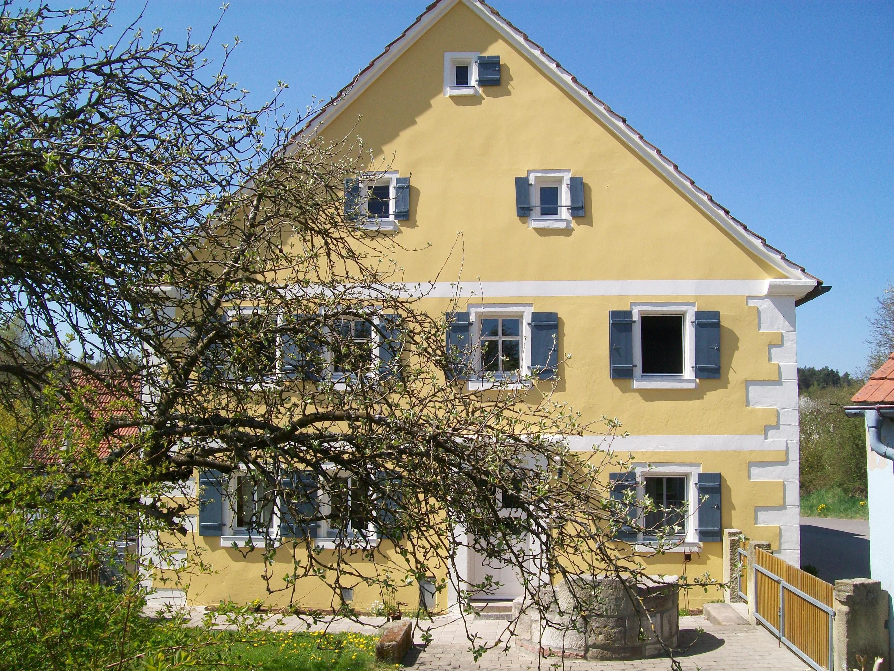 Großes Ferienhaus (110m2) mit Garten & Sonnenterrasse