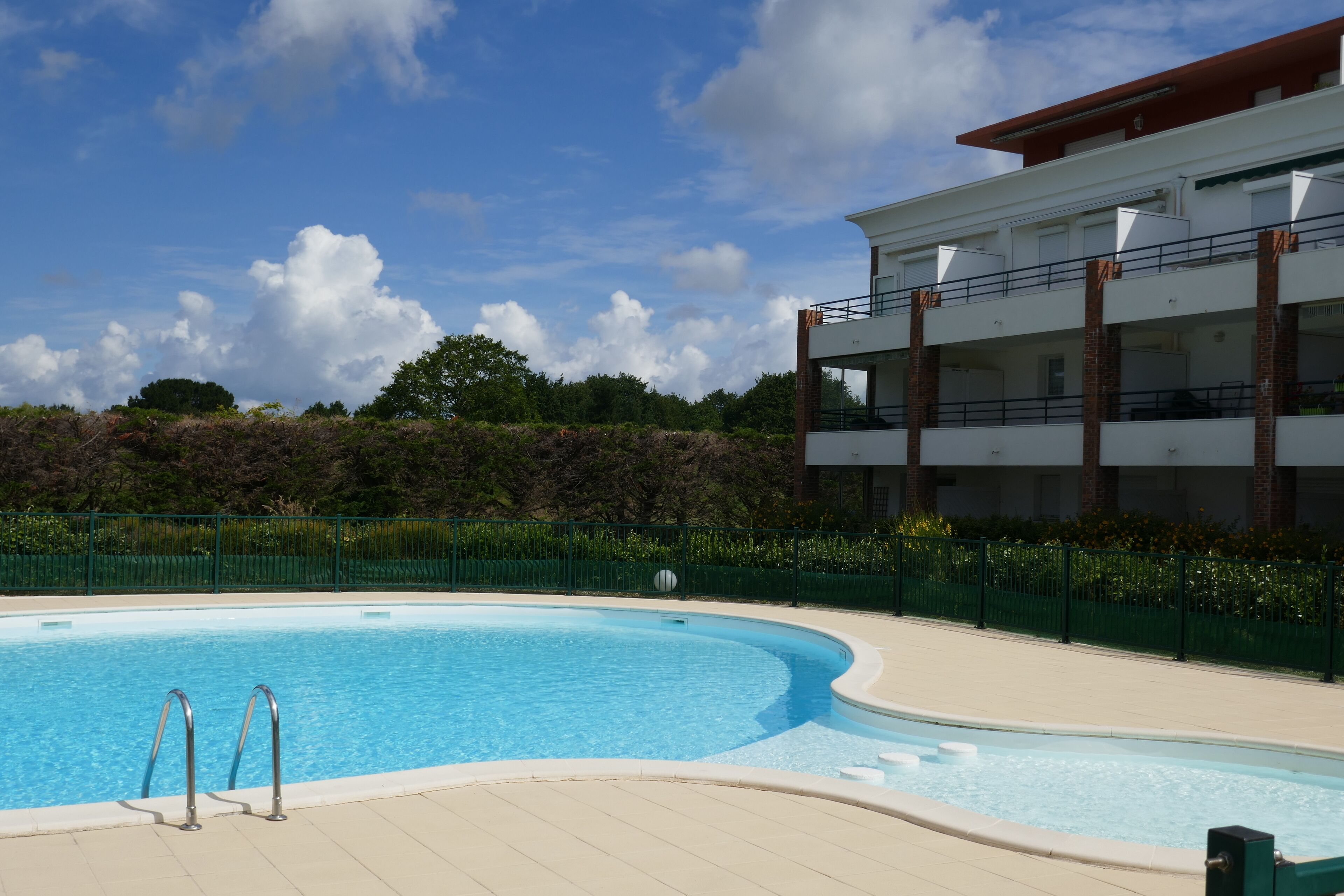 New in Pornic T2 terrace SO view golf parking all on foot