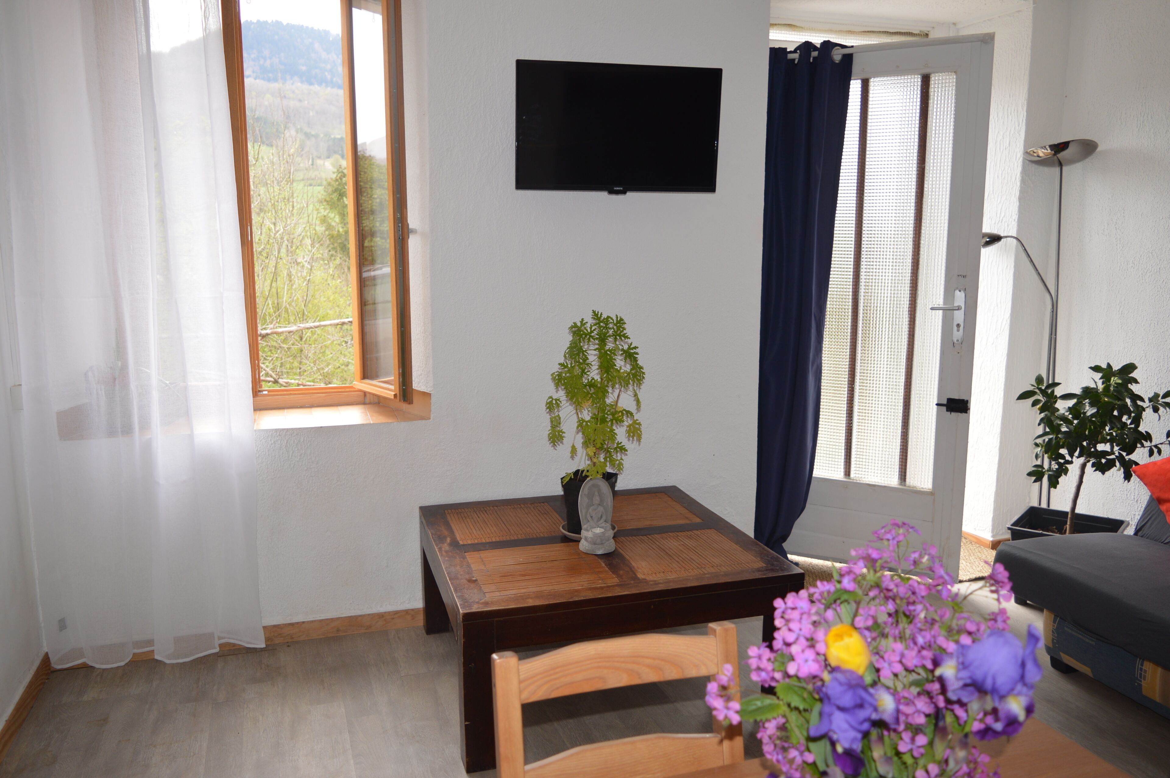 Cottage mountain view small terrace 4 people