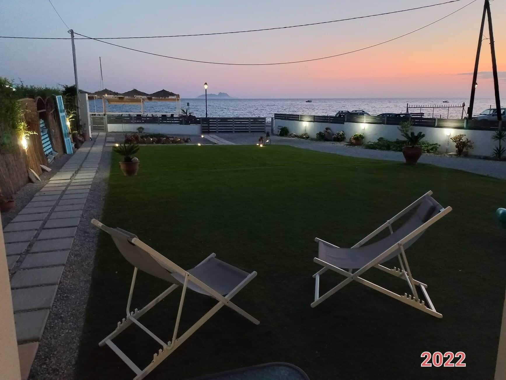 Apartment located on the coastline of Kokkinos Pirgos with sea and beach view.