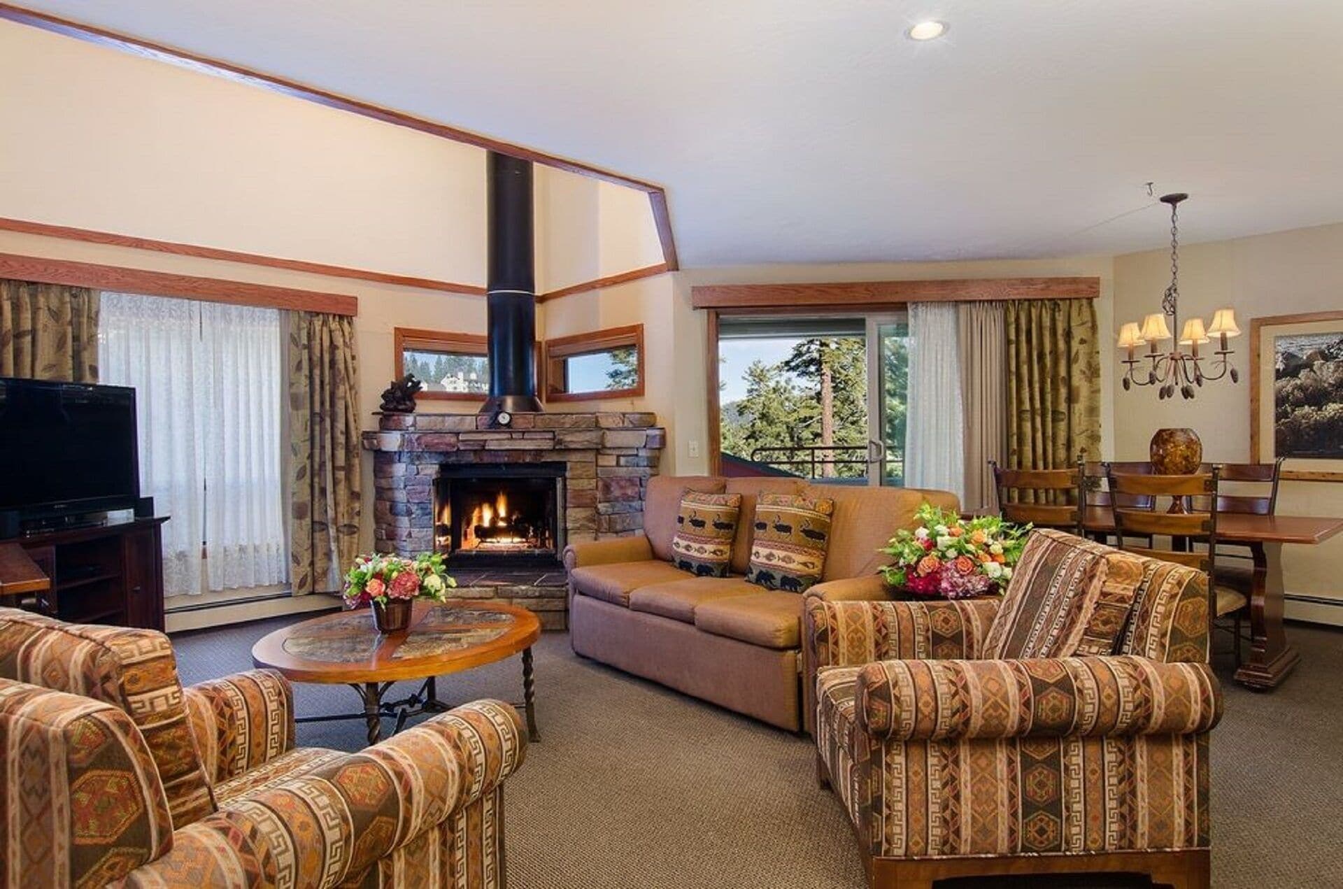 Luxurious 2 bed 2 bath Vacation Rental