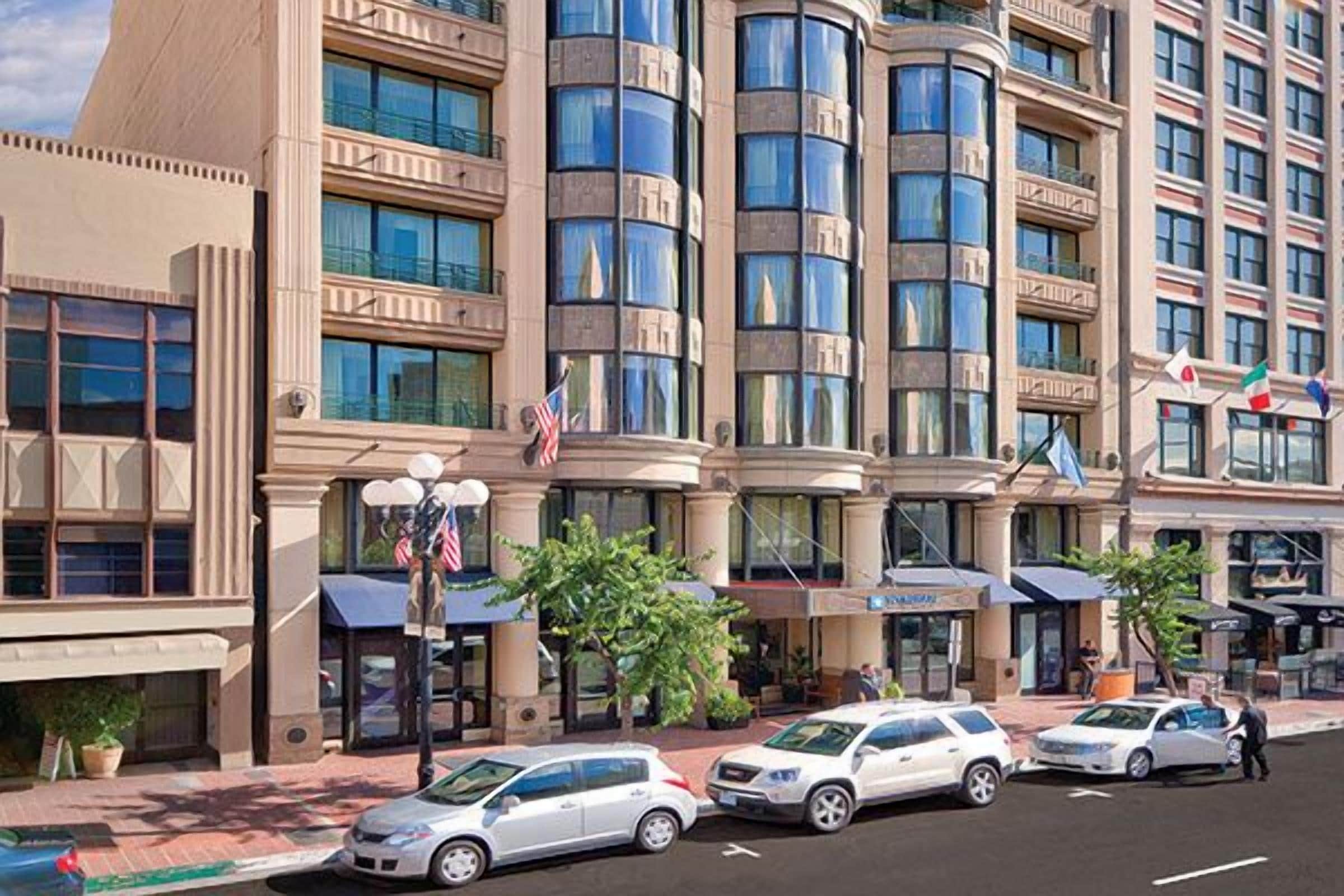 Amazing Location right in Downtown Gaslamp District