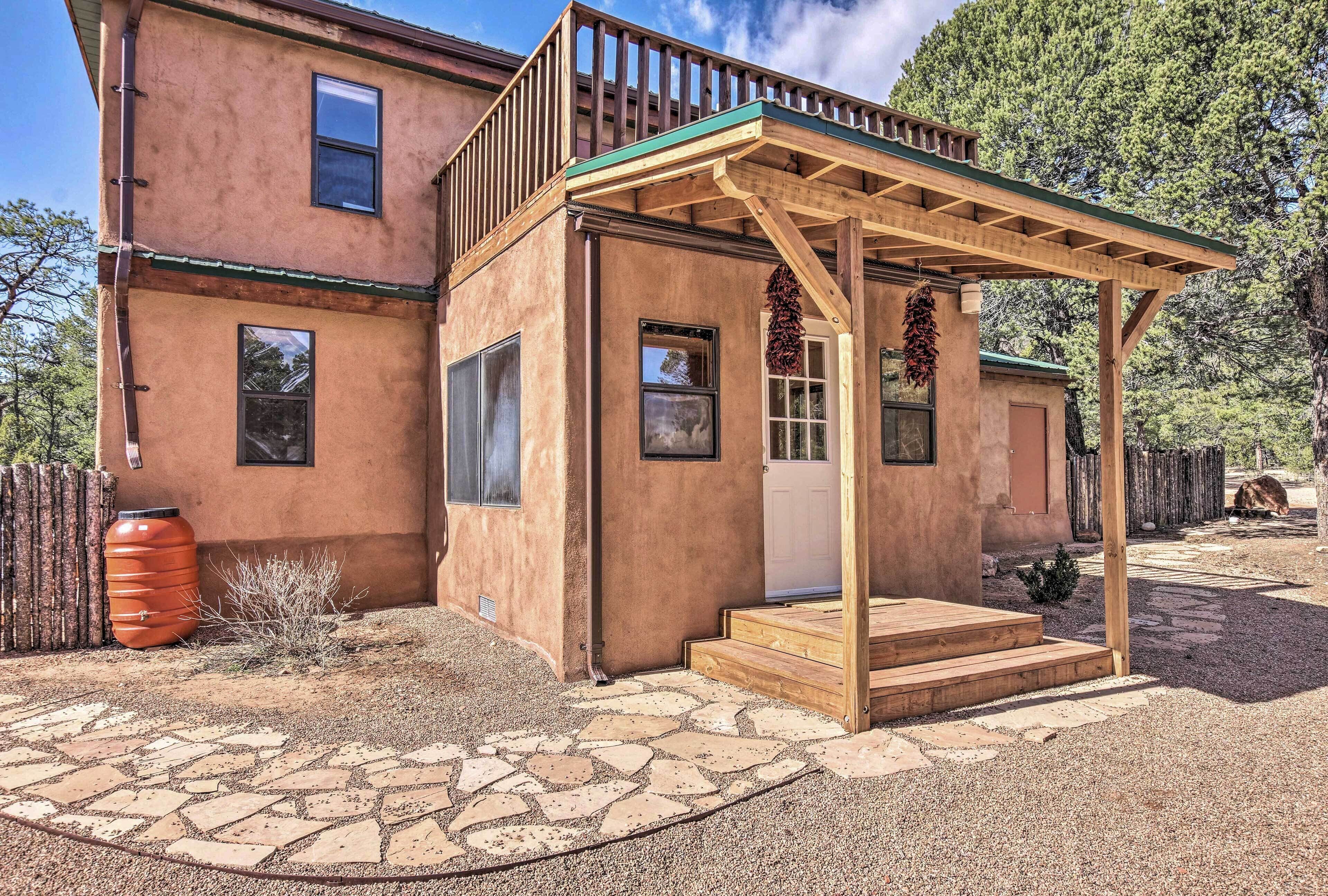 Peaceful Rowe Home w/ Pecos Natl Park Views!