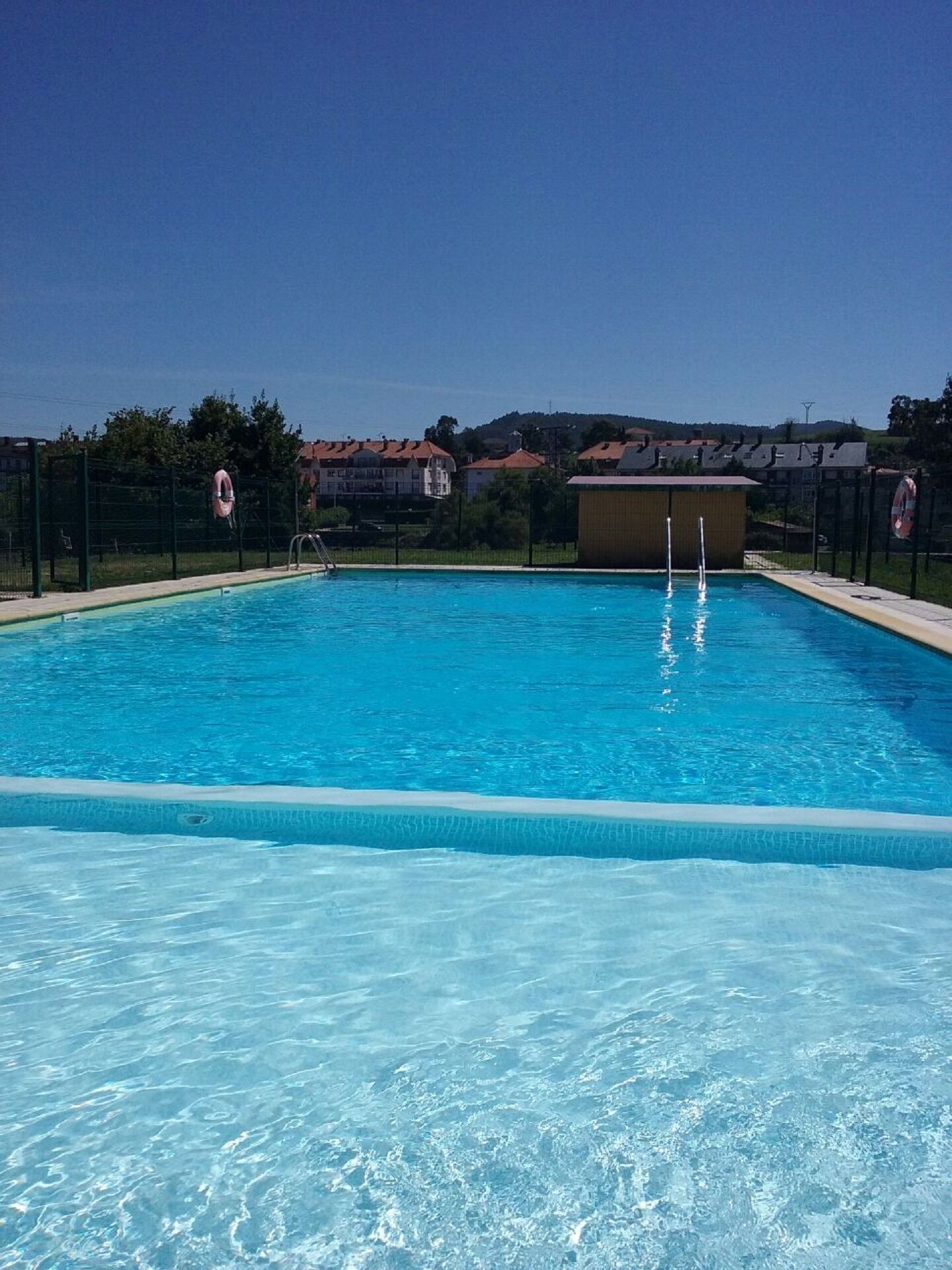OFFER!! Cozy apartment with terrace, garden and pool near beaches
