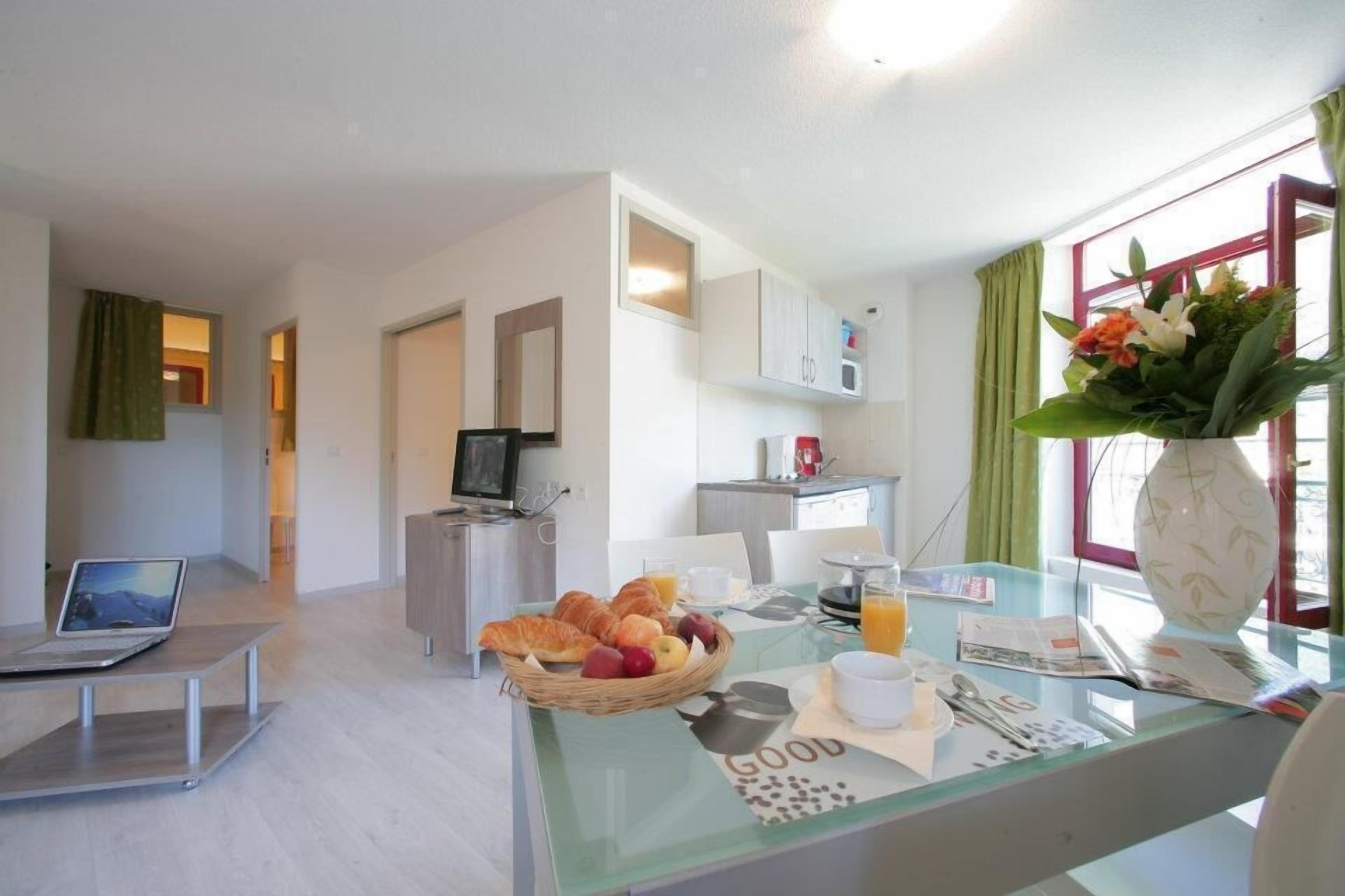 Parking, tv, ski locker, 18-23m², Le Collet d'Allevard