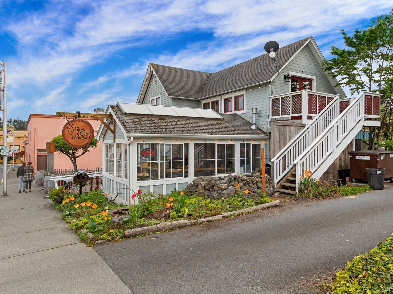 Private and Quiet! Downtown Friday Harbor! (PENT)