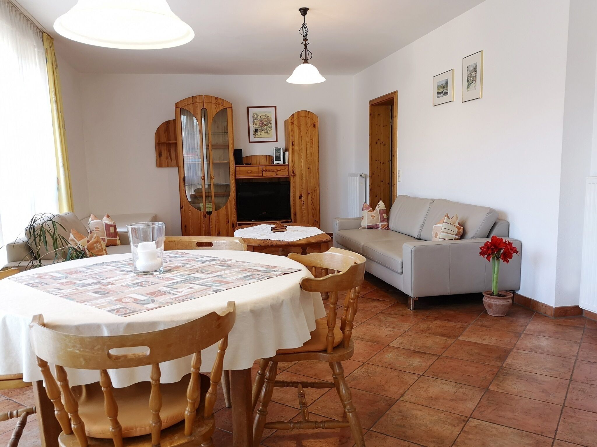 Ferienwohnung 90 qm mit Platz für bis zu fünf Personen, mit Bootsanlegeplatz.
