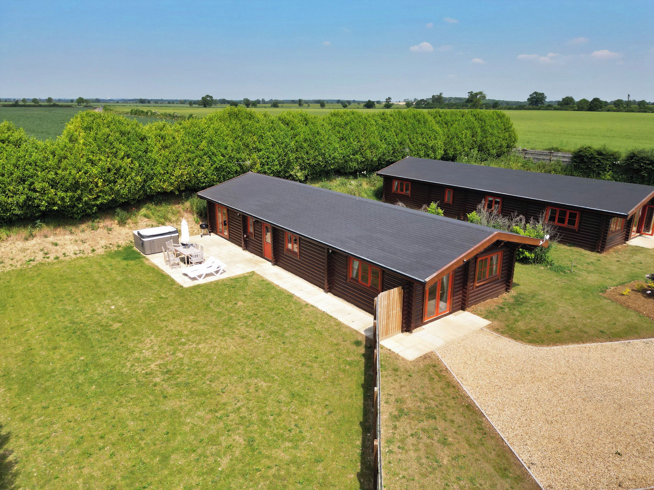 ASH LODGE, character holiday cottage, with pool in Greetham, Rutland