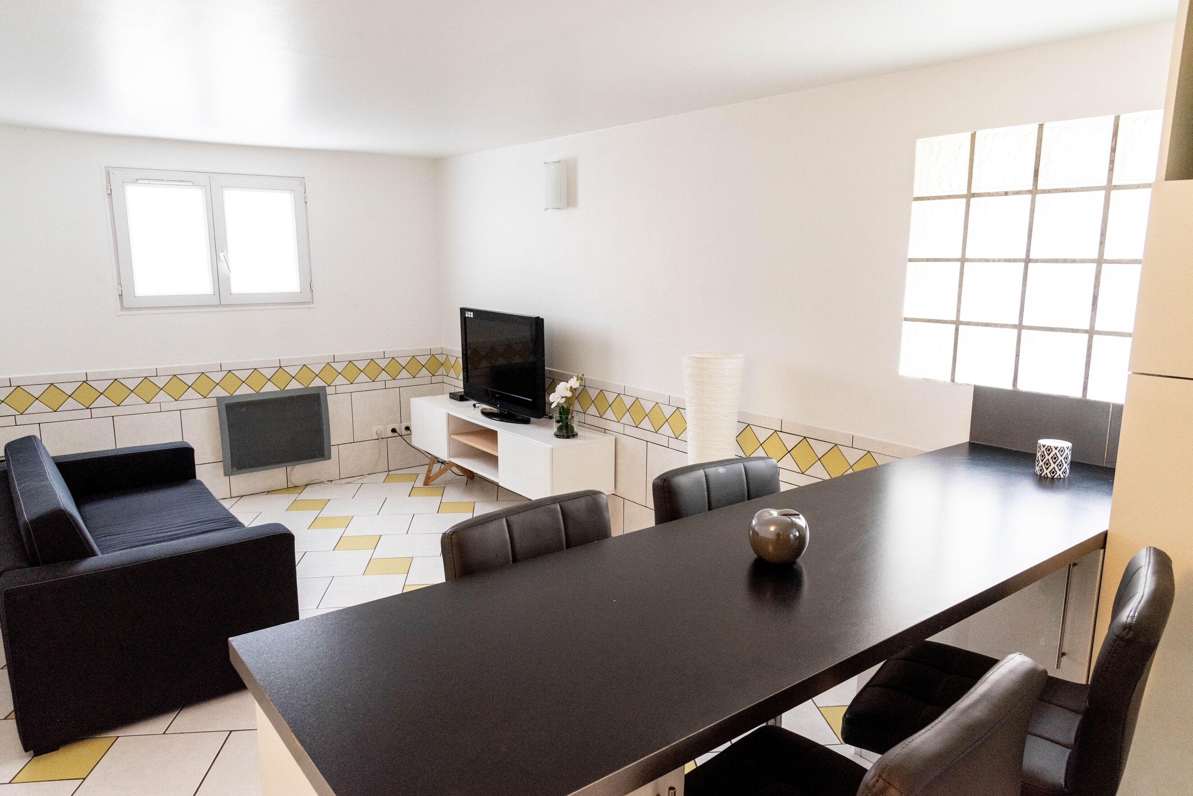 T2 Cozy near Paris, CDG Airport, Disney