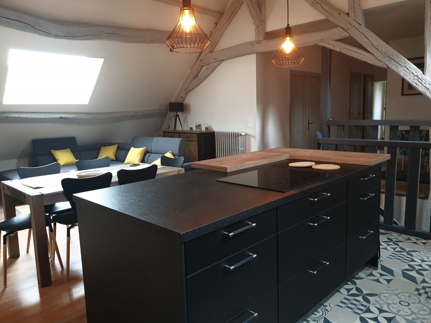 Between CHAMBORD and BLOIS Spacious Apartment of 125m2