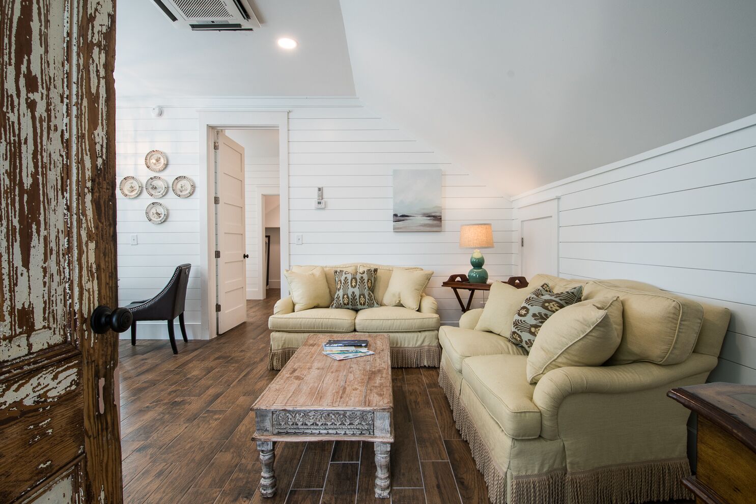 Shem Creek Luxury Studio -  Minutes to Charleston and Beaches