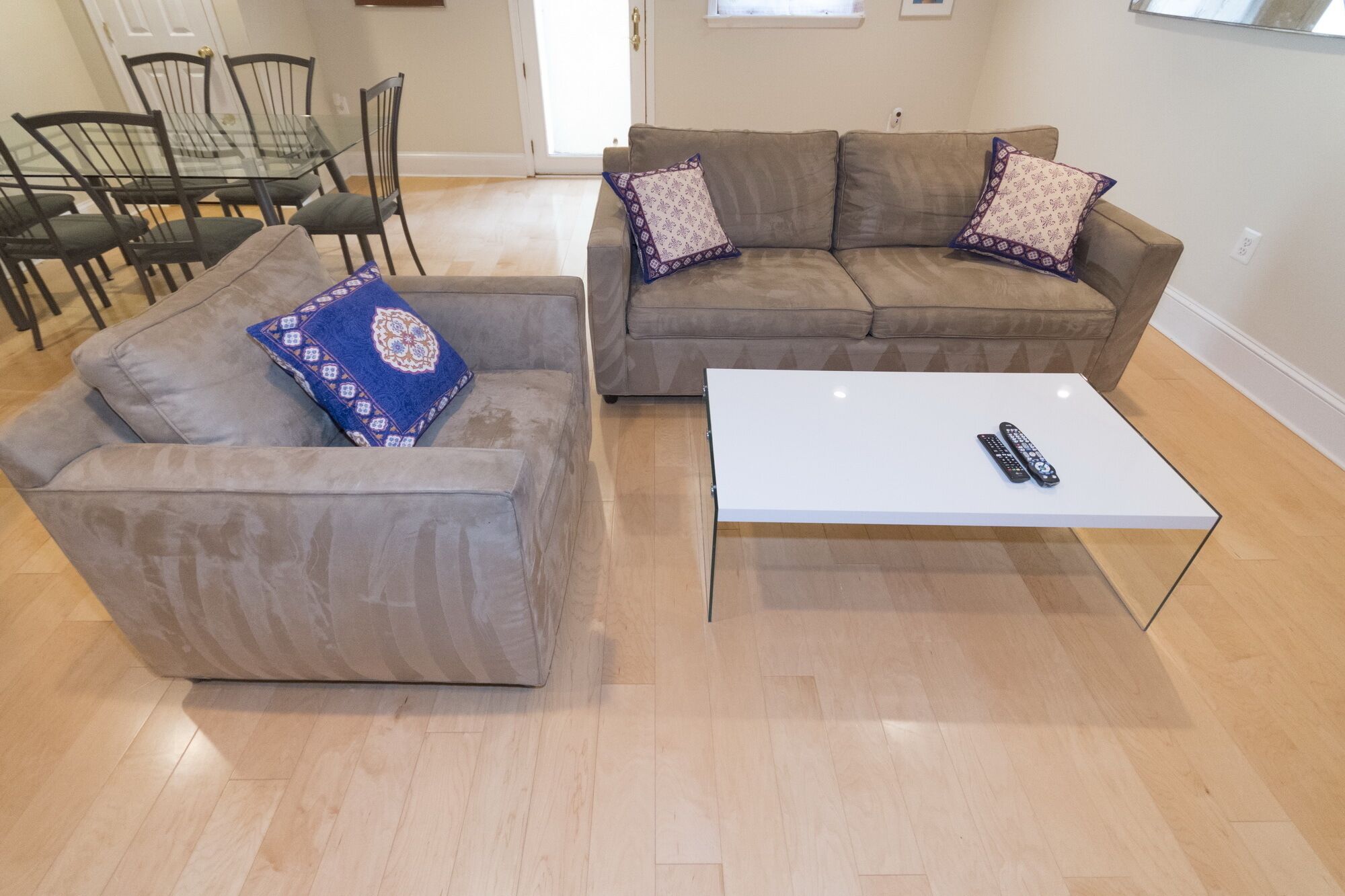 COZY CONFINES  NEAR  GEORGETOWN --PERFECT  FOR  FAMILIES