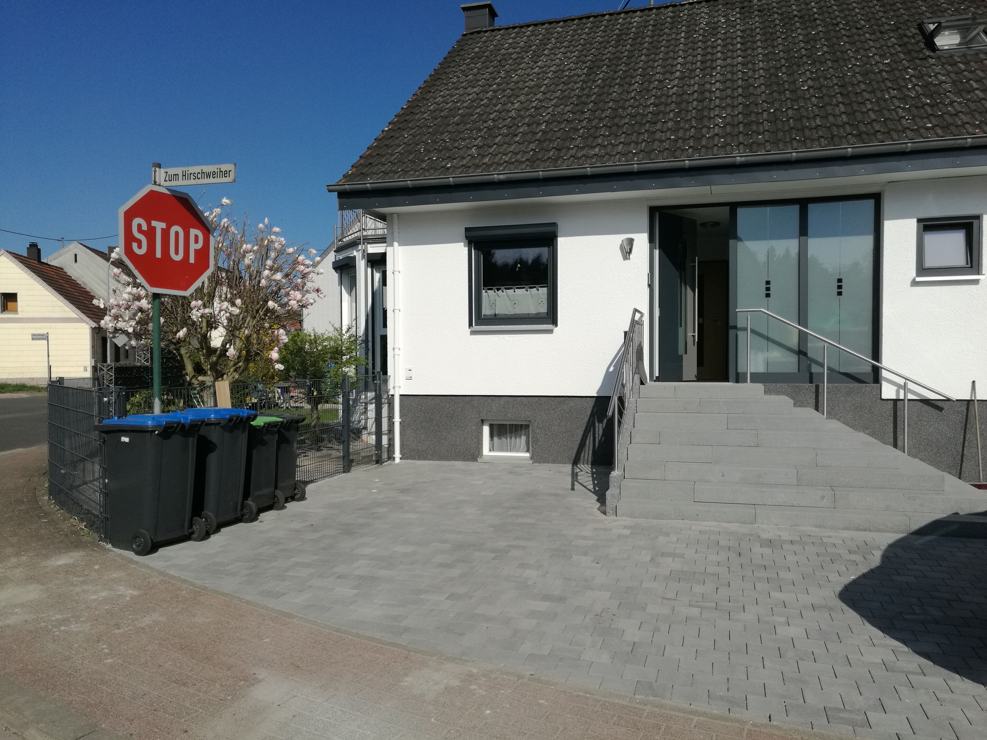 Apartment with 2 rooms, kitchen, bathroom and terrace