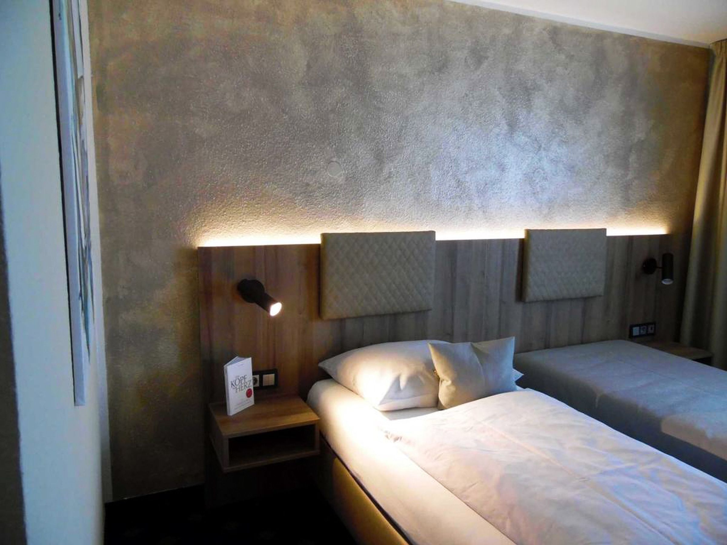 Einzelzimmer mit Dusche und WC