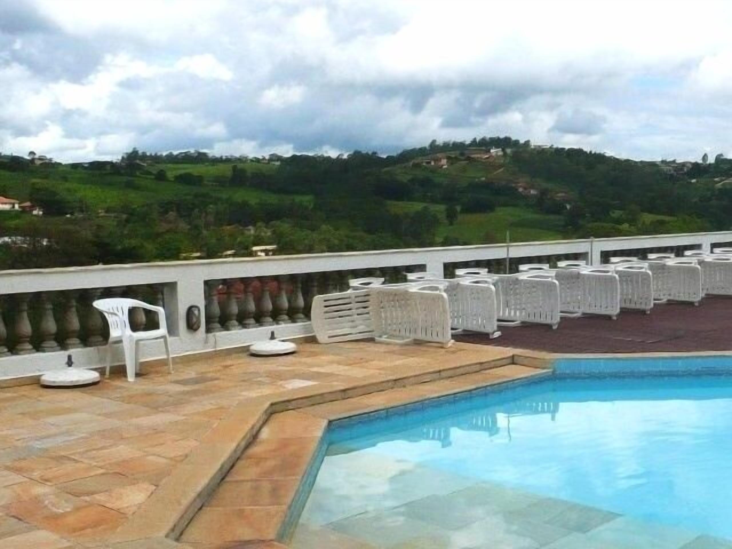 Flat in green area with hotel service - 1 suite