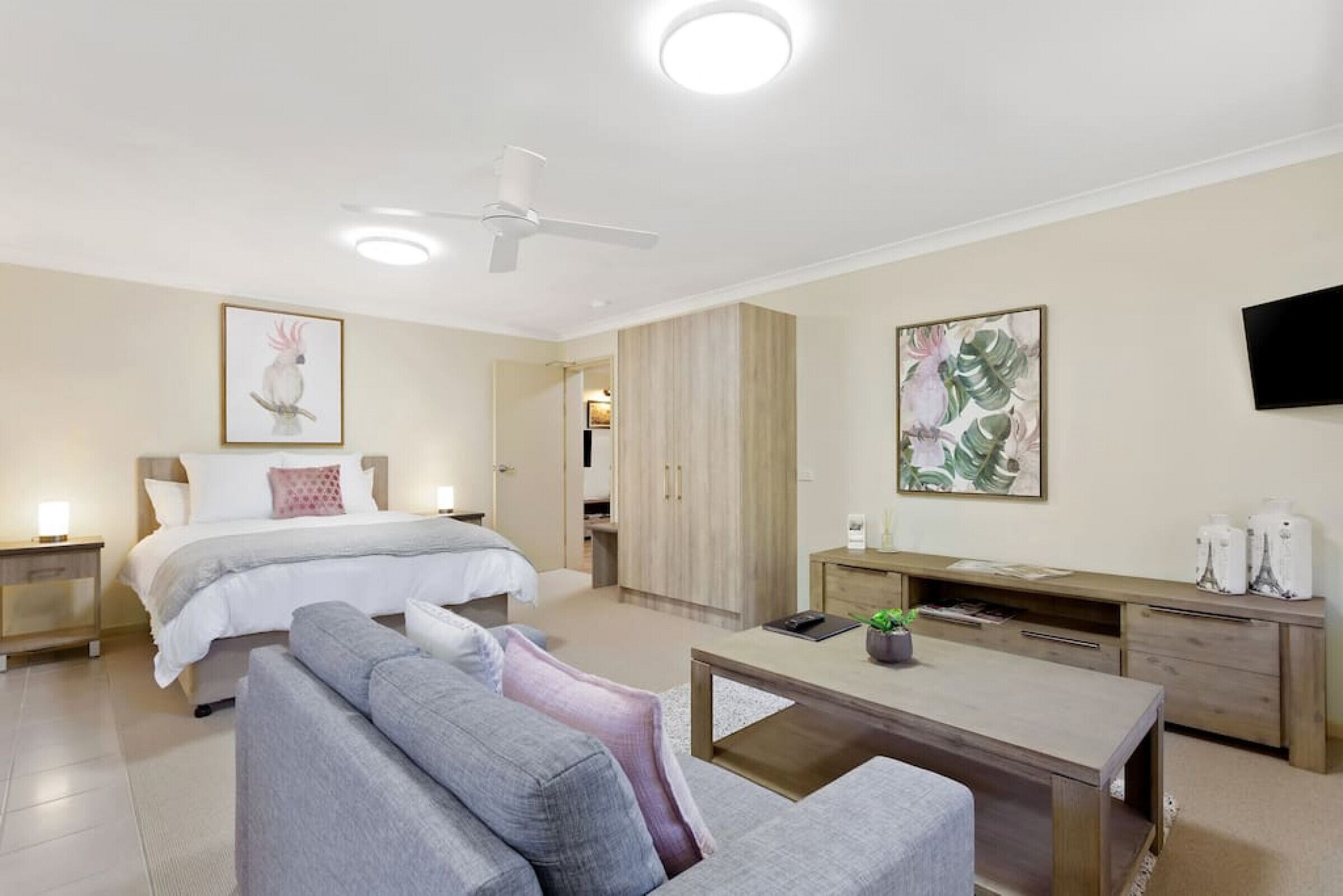 Top Rated Maleny: The Tallowood at The Guesthouse