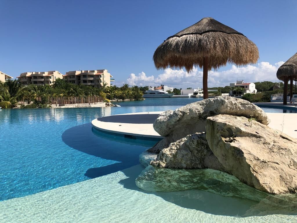 BLISS Two Bedroom  2 Bathroom Luxury Waterfront Condo