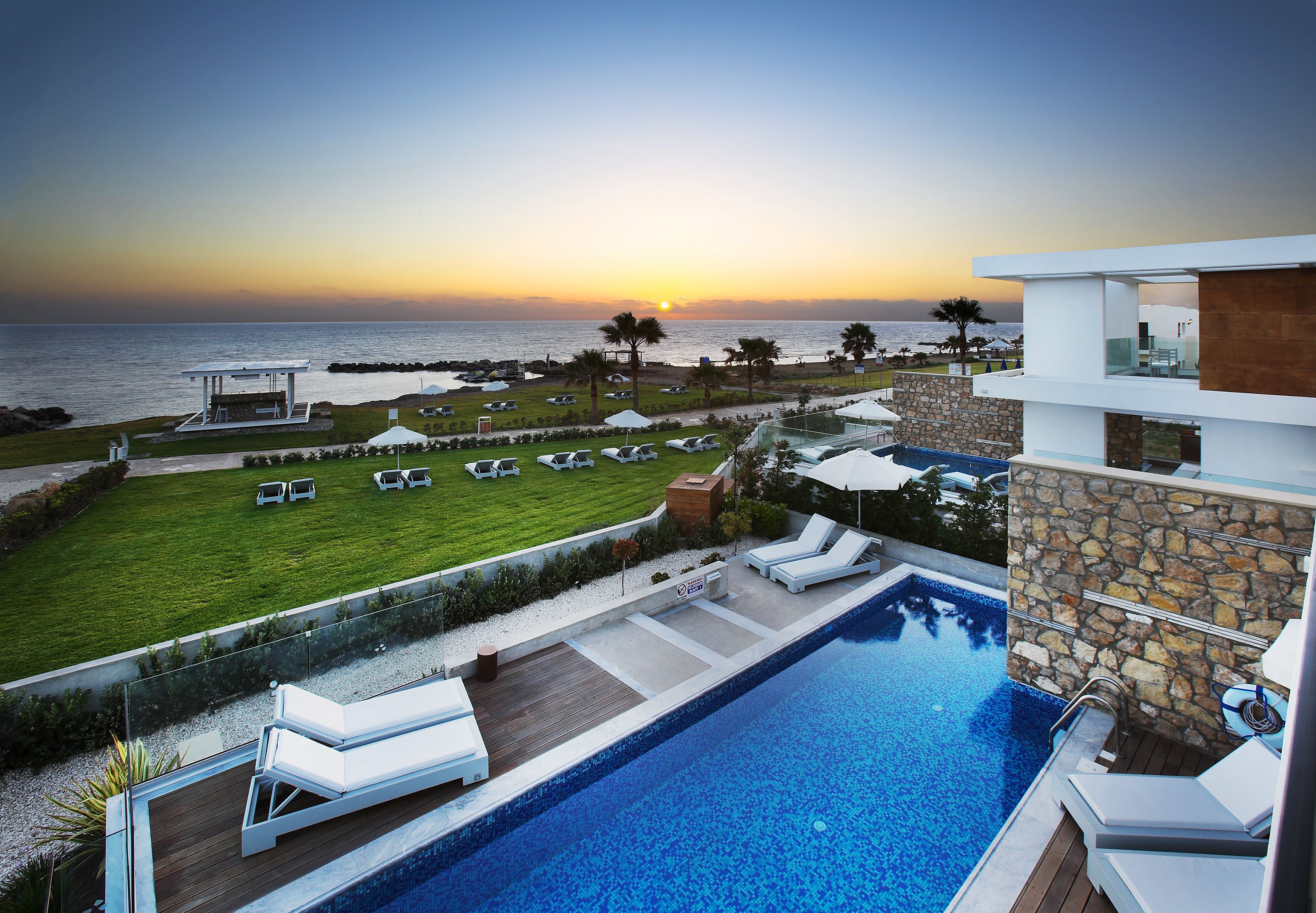 Paradise Cove Beach Villas
