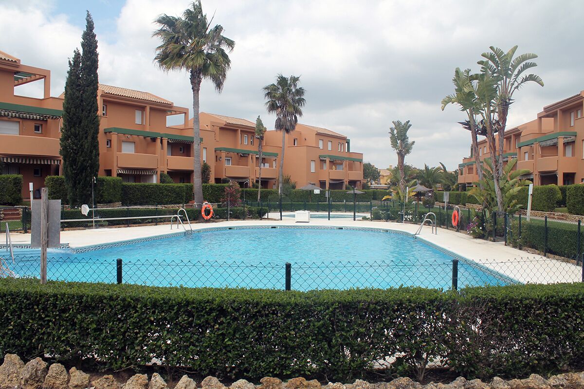 Ground Floor Apartment Jardín del Golf 1 • 2 bedroom (s) / 5 occupants •